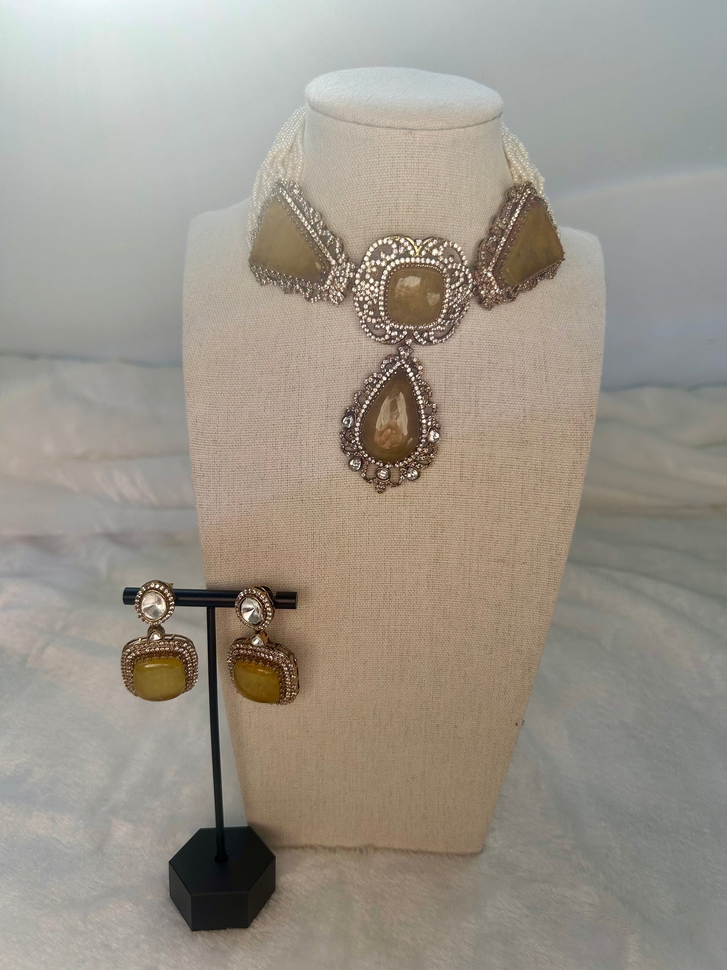 Yellow Doublet Choker Set