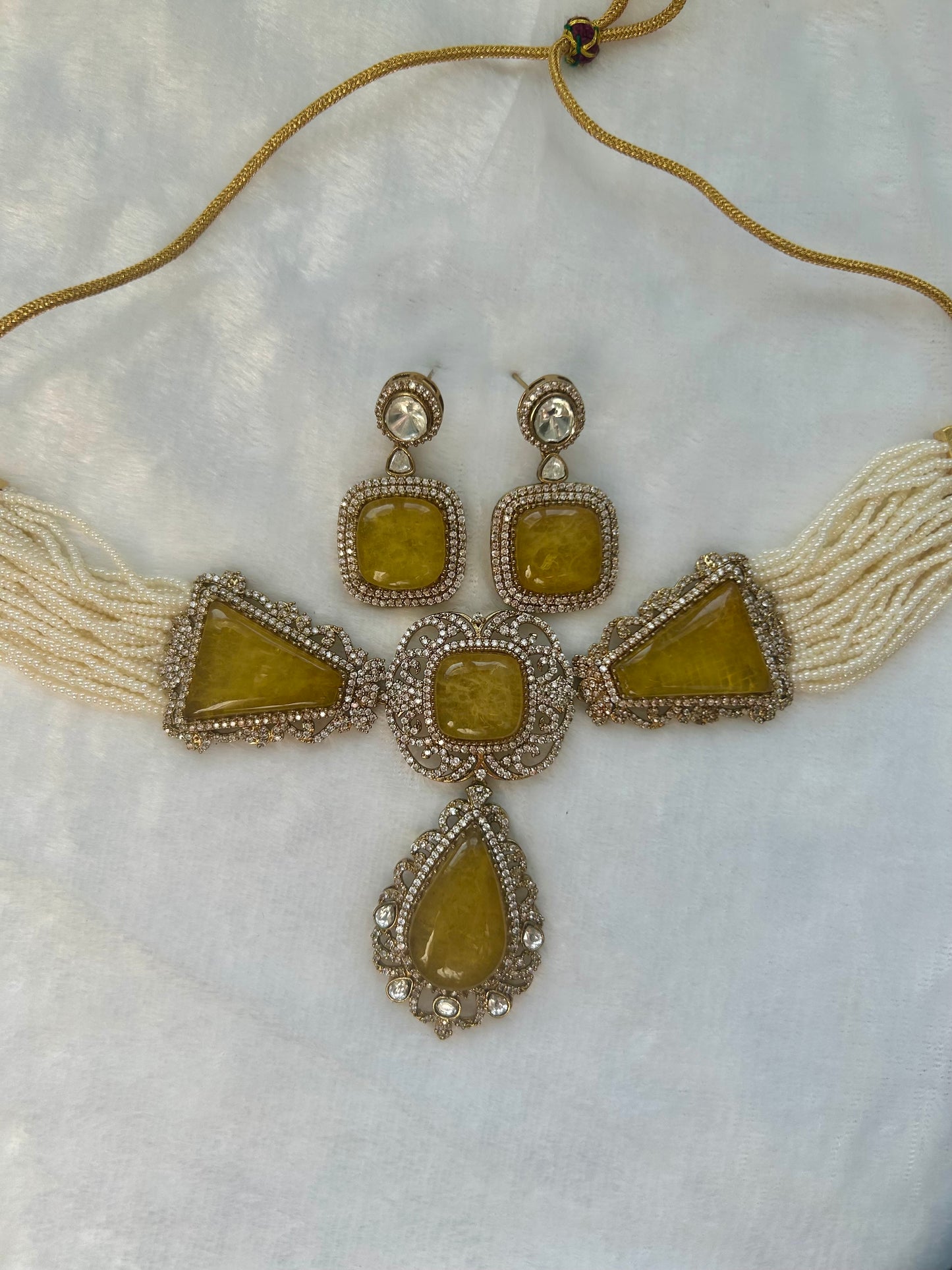 Yellow Doublet Choker Set