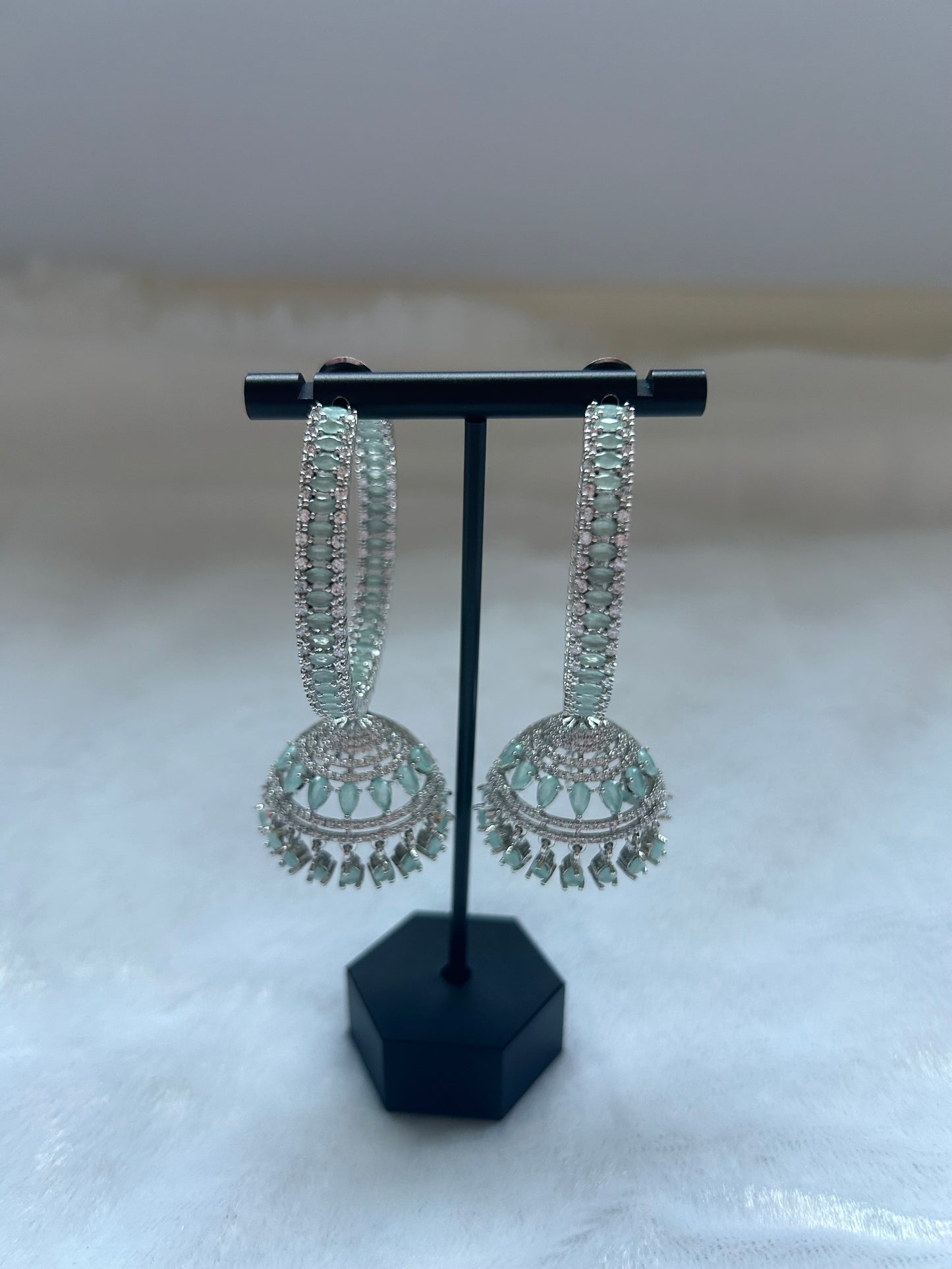 AD Mint Jhumka Waliyaan