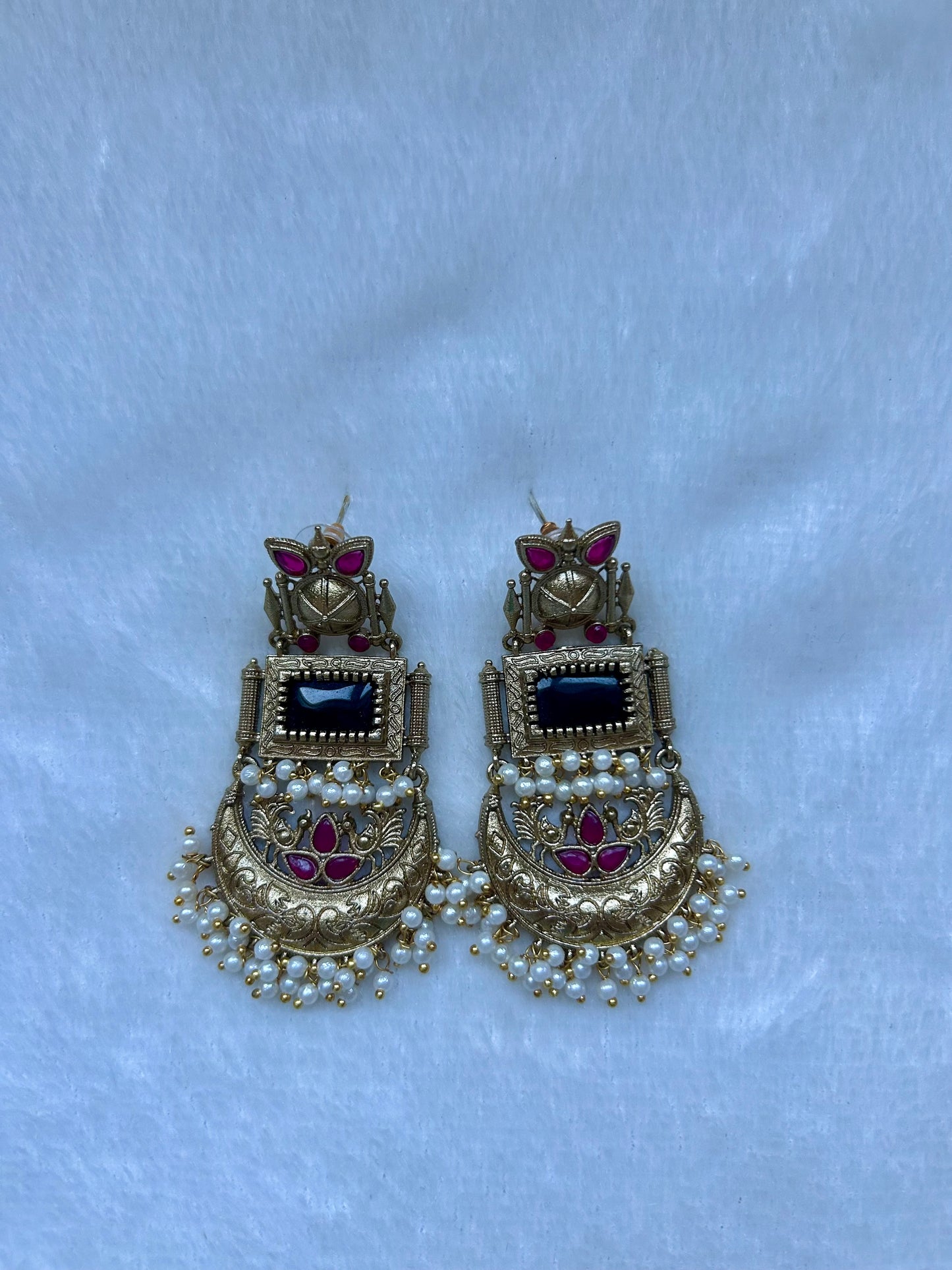 Dual Toned Black & Ruby Earrings