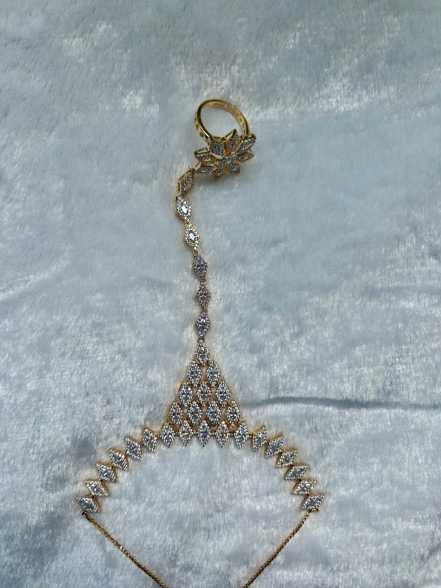 AD Golden Hand Chain