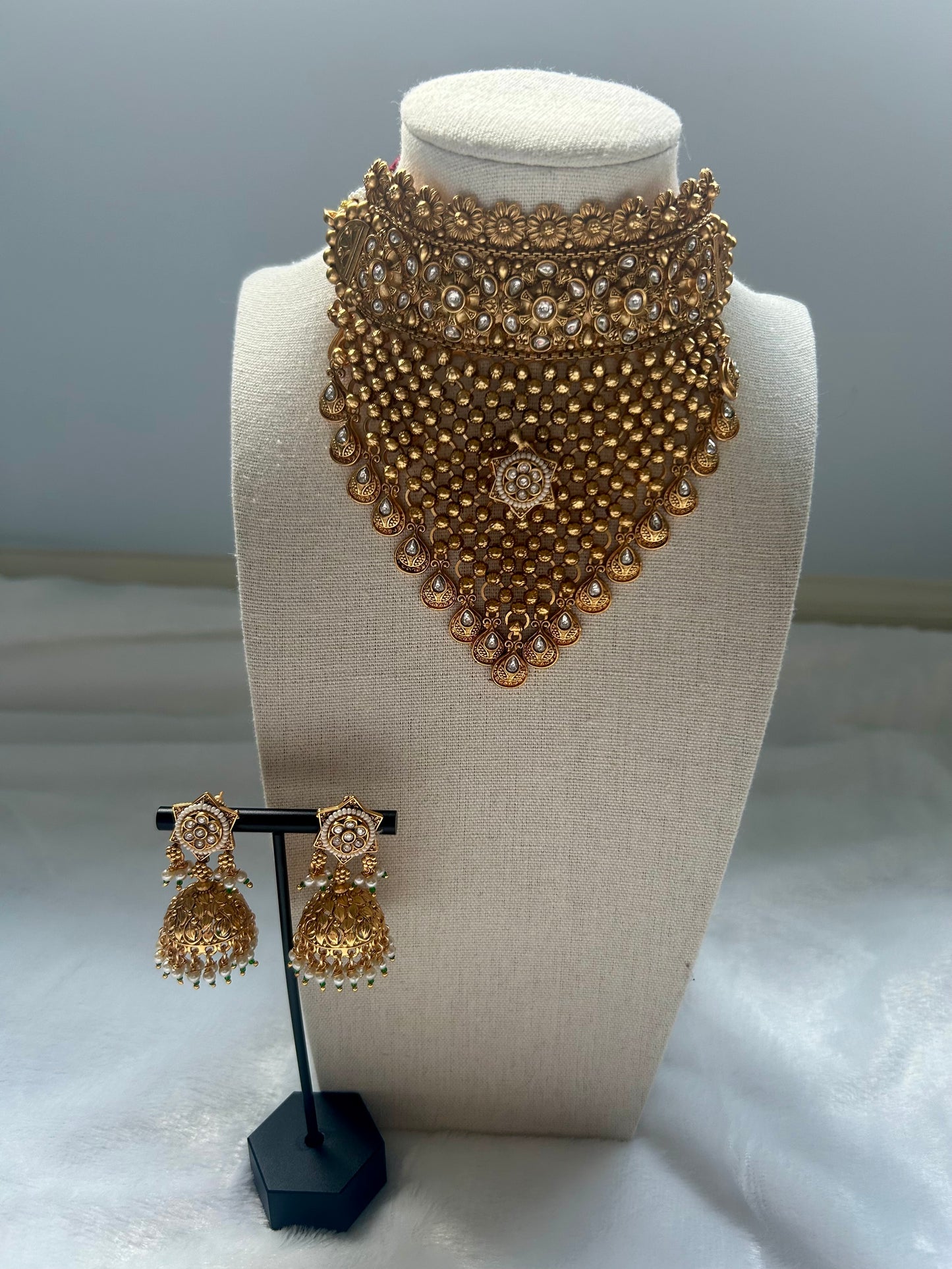Golden Gold Crafted Choker Set