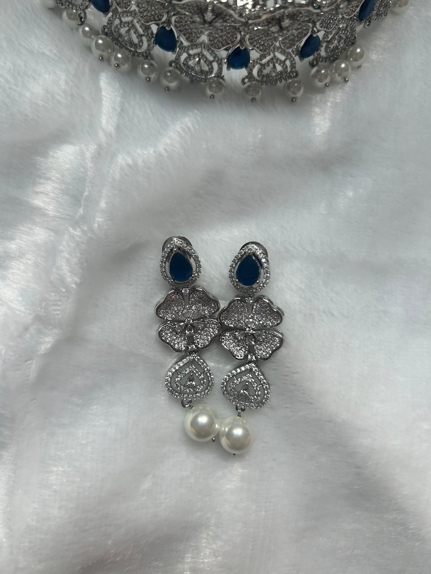 AD Blue Choker Set