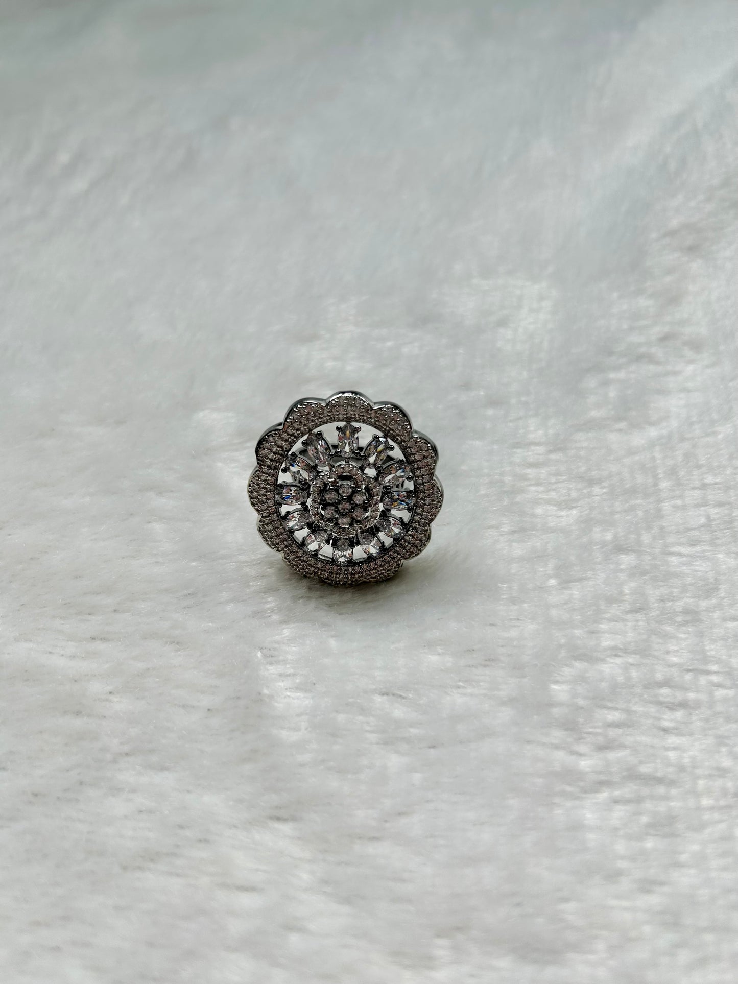 AD Silver Flower Ring
