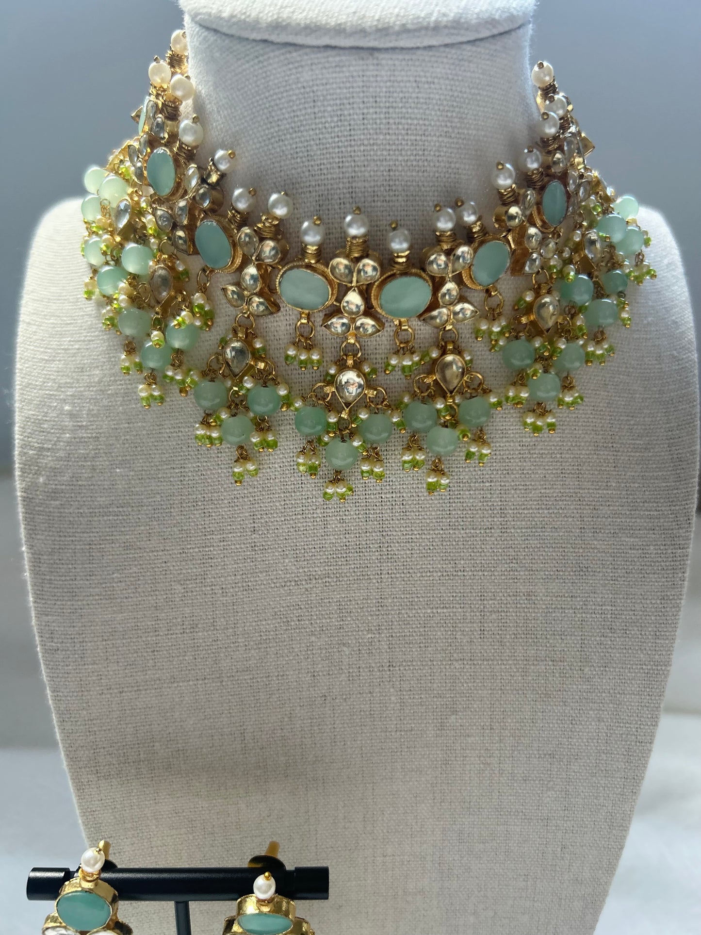 Ferozi Blue Pachi Kundan Choker Set