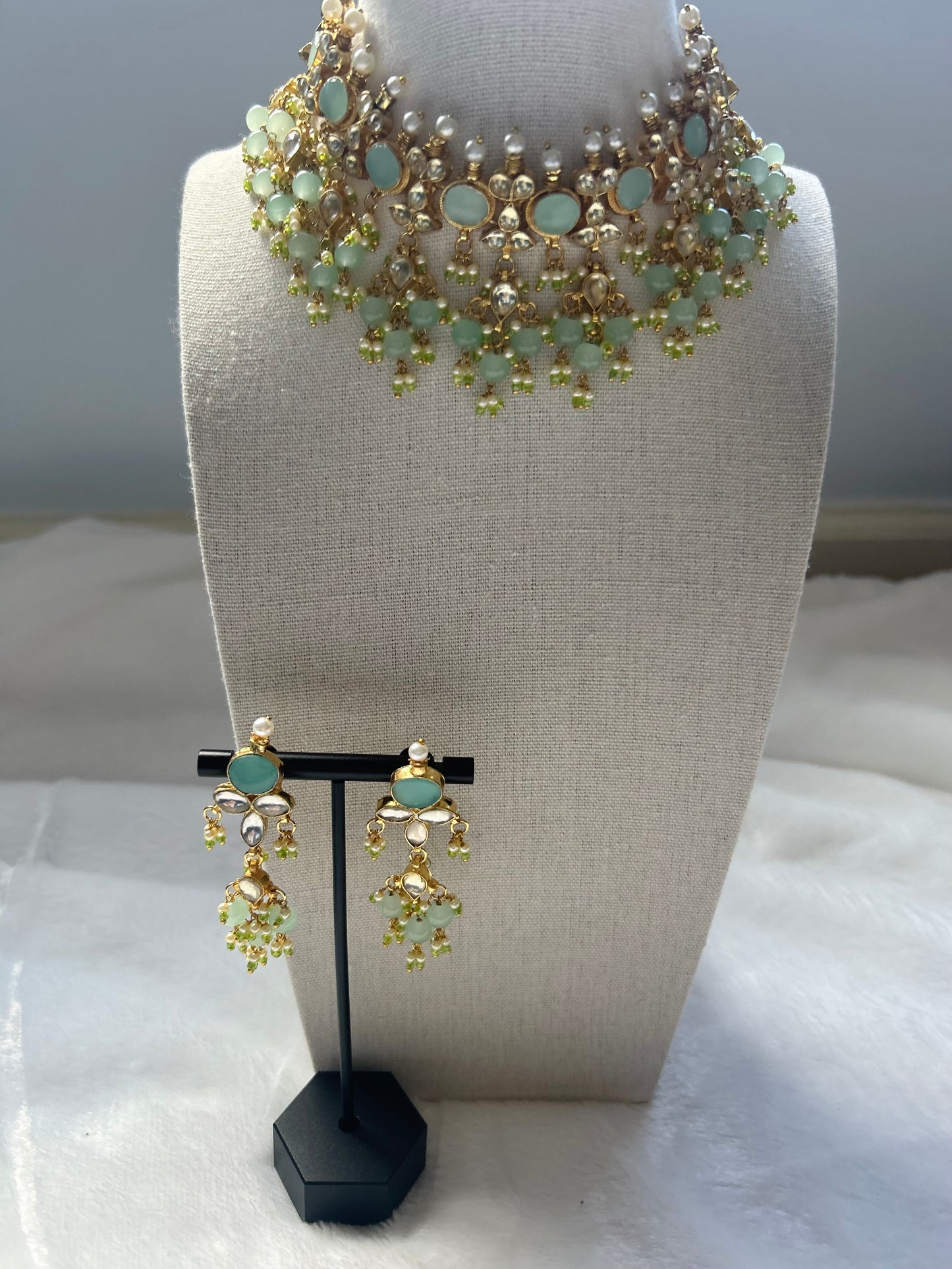 Ferozi Blue Pachi Kundan Choker Set