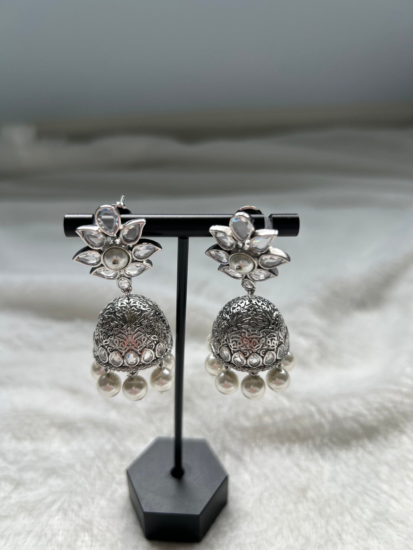 Silver Kundan Jhumka Earrings