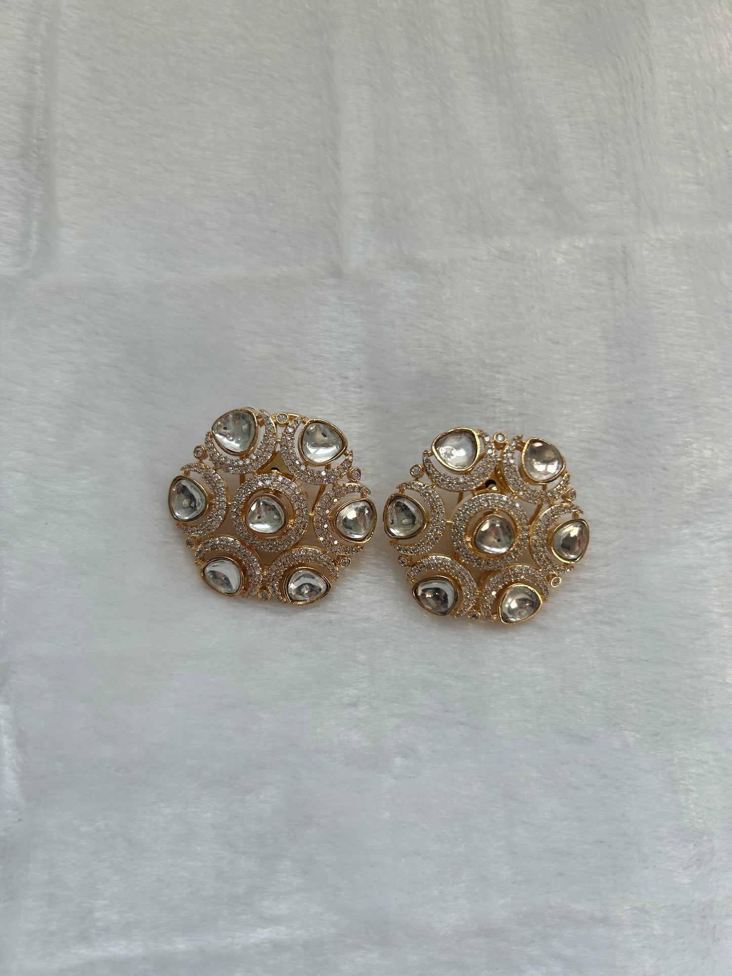Gold Uncut Kundan Studs