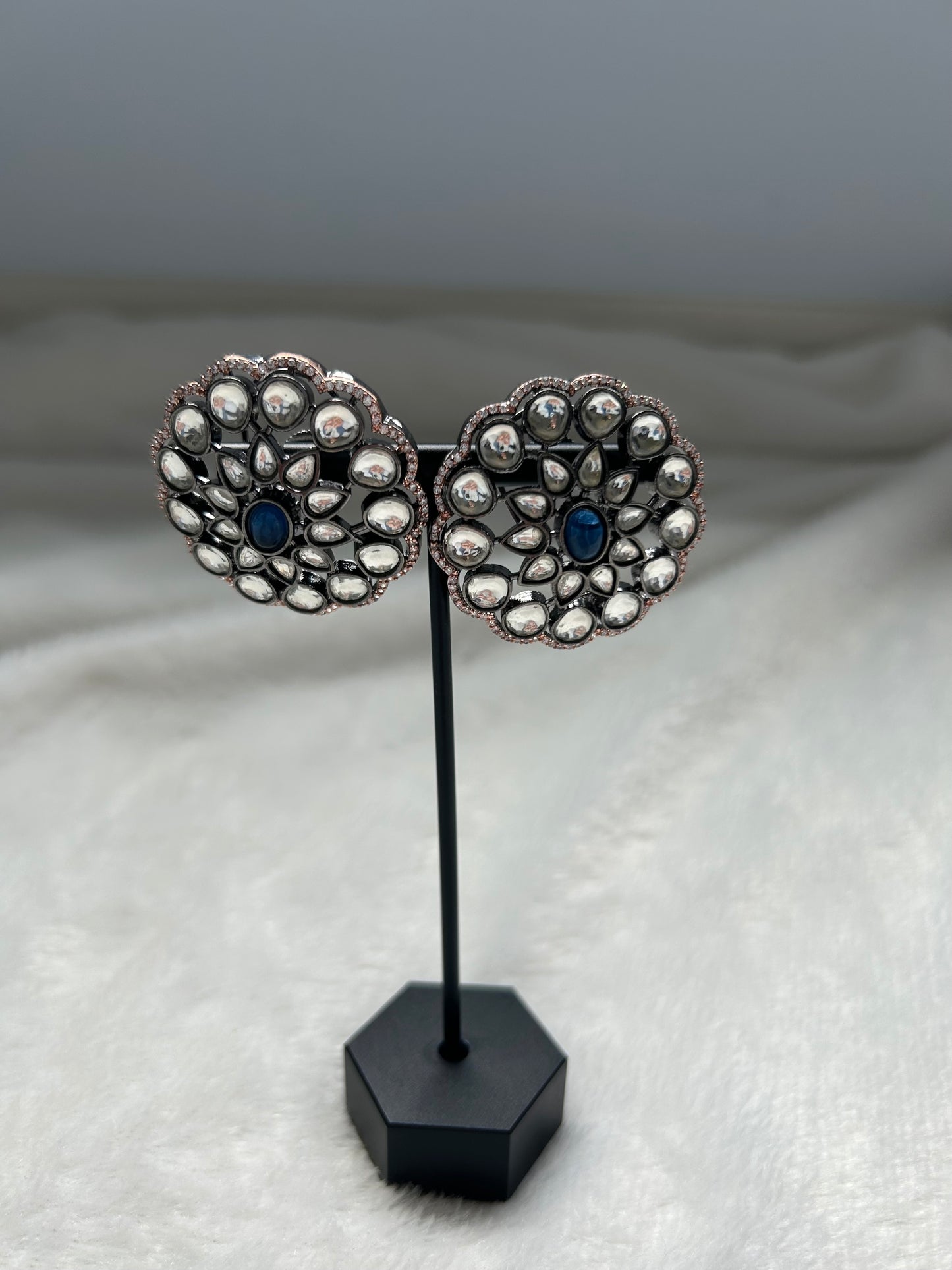 Oxidized Navy Blue Uncut Kundan Studs