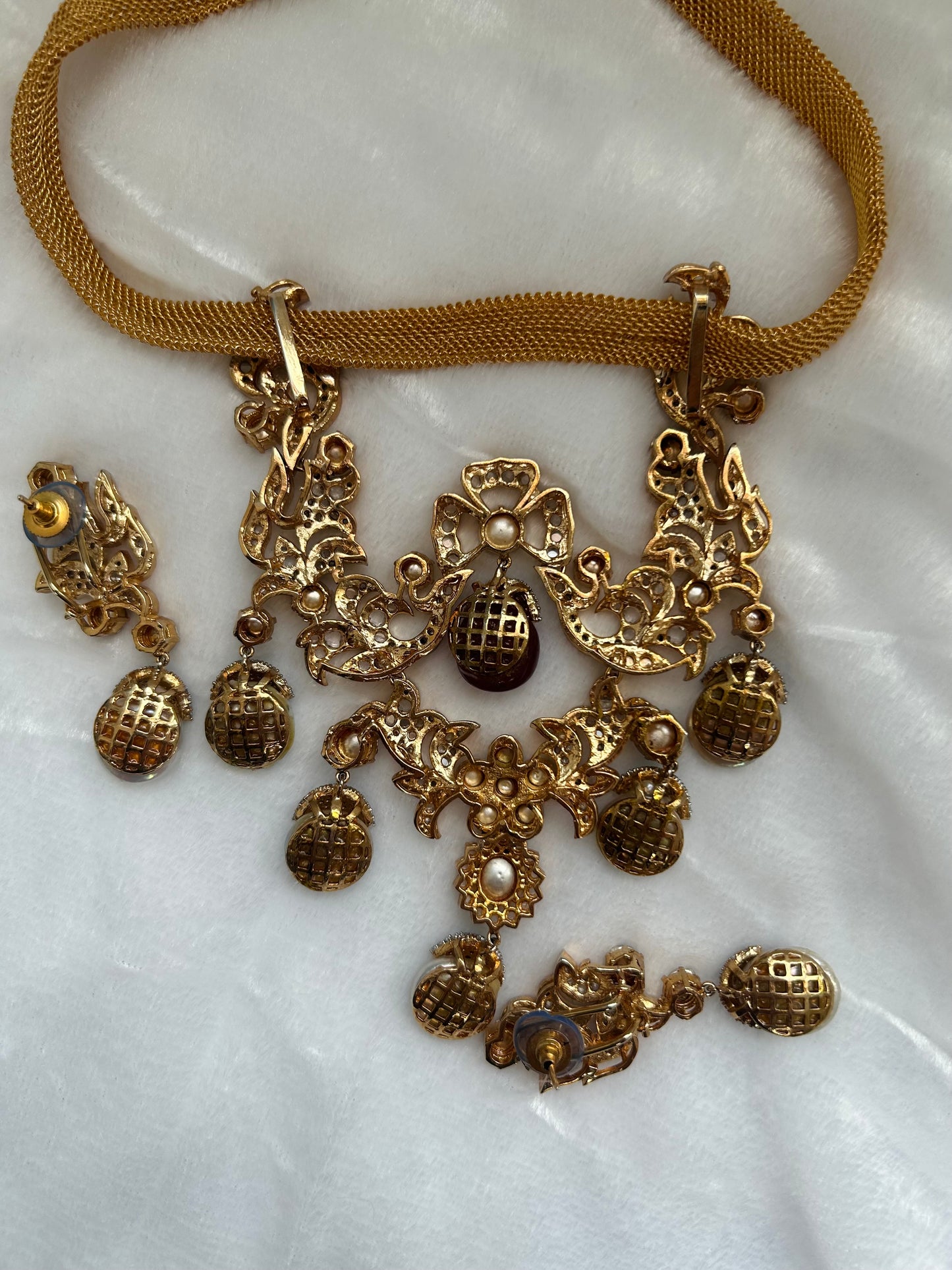 Designer Pearl Barok Necklace Set