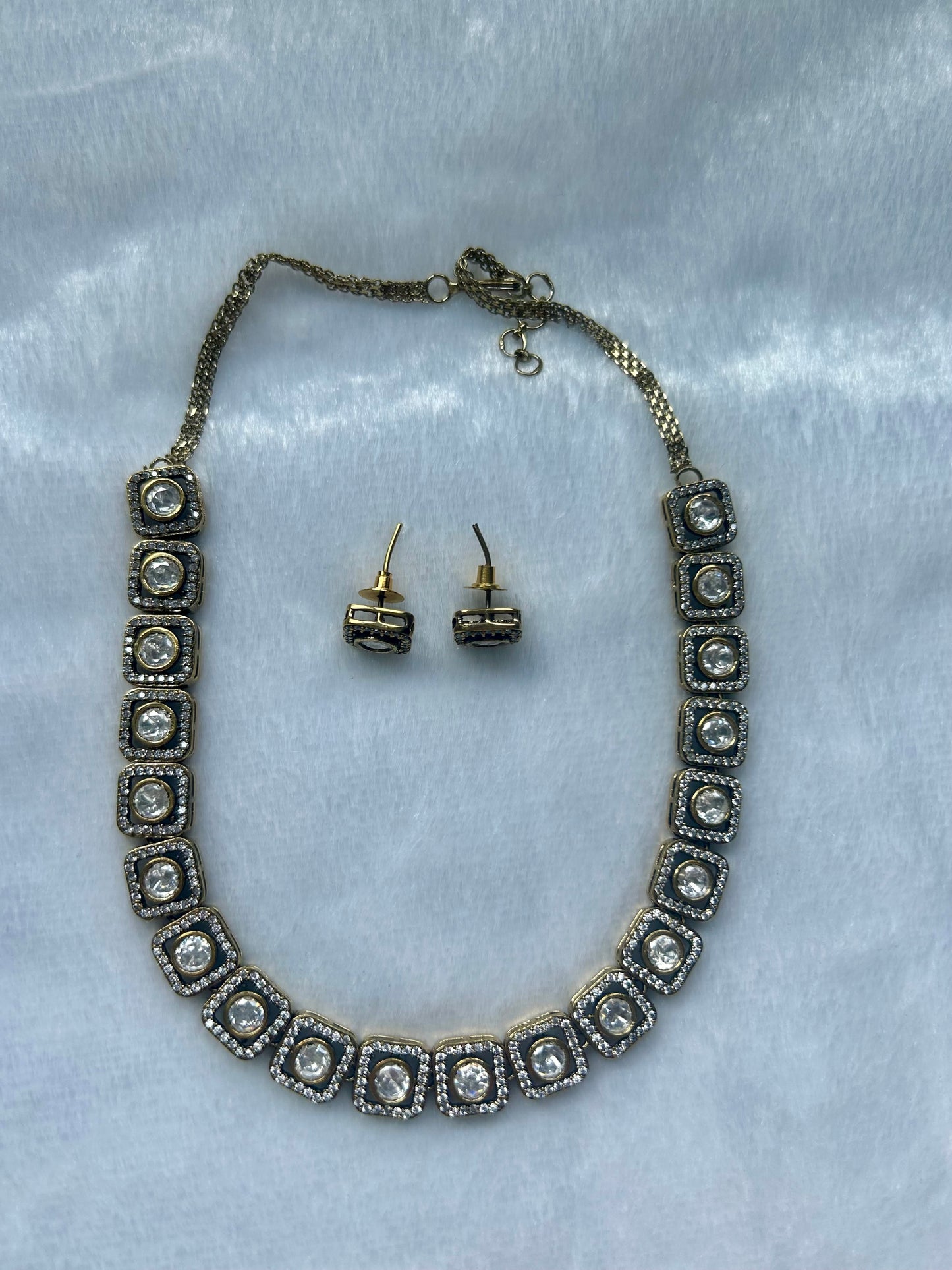 White Moissanite Kundan Choker Set