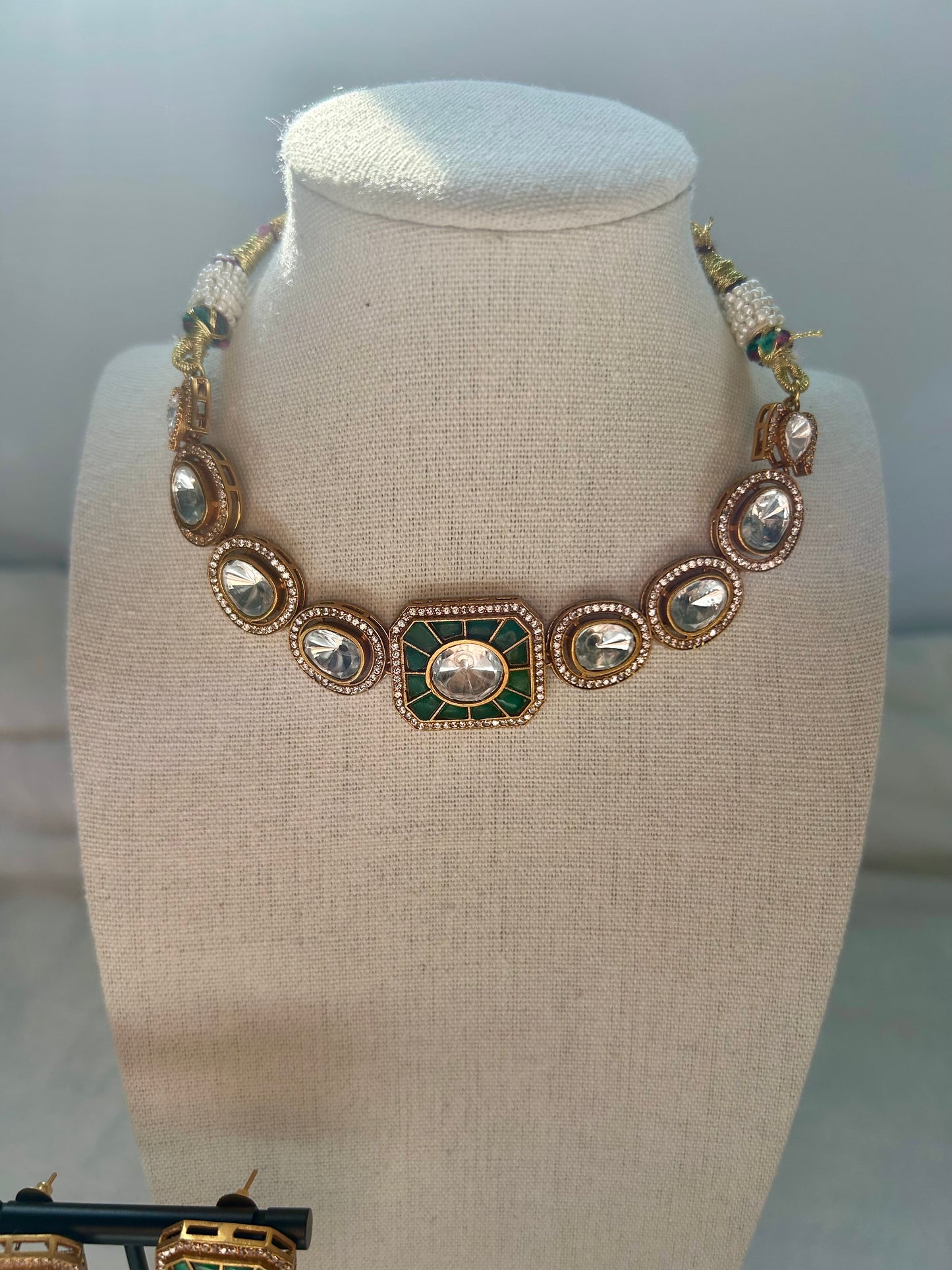Emerald Green Moissanite Kundan Choker Set