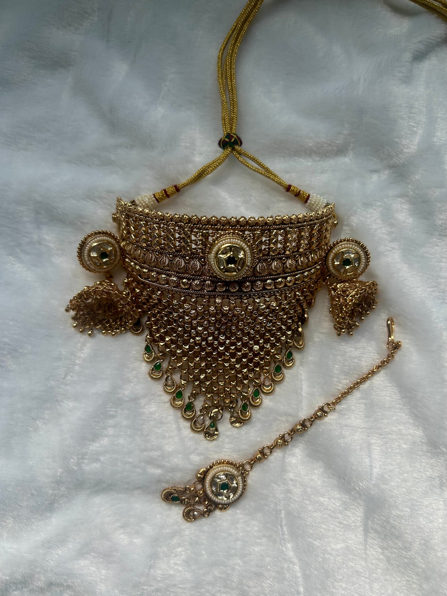Emerald Green Gold Crafted Choker Set