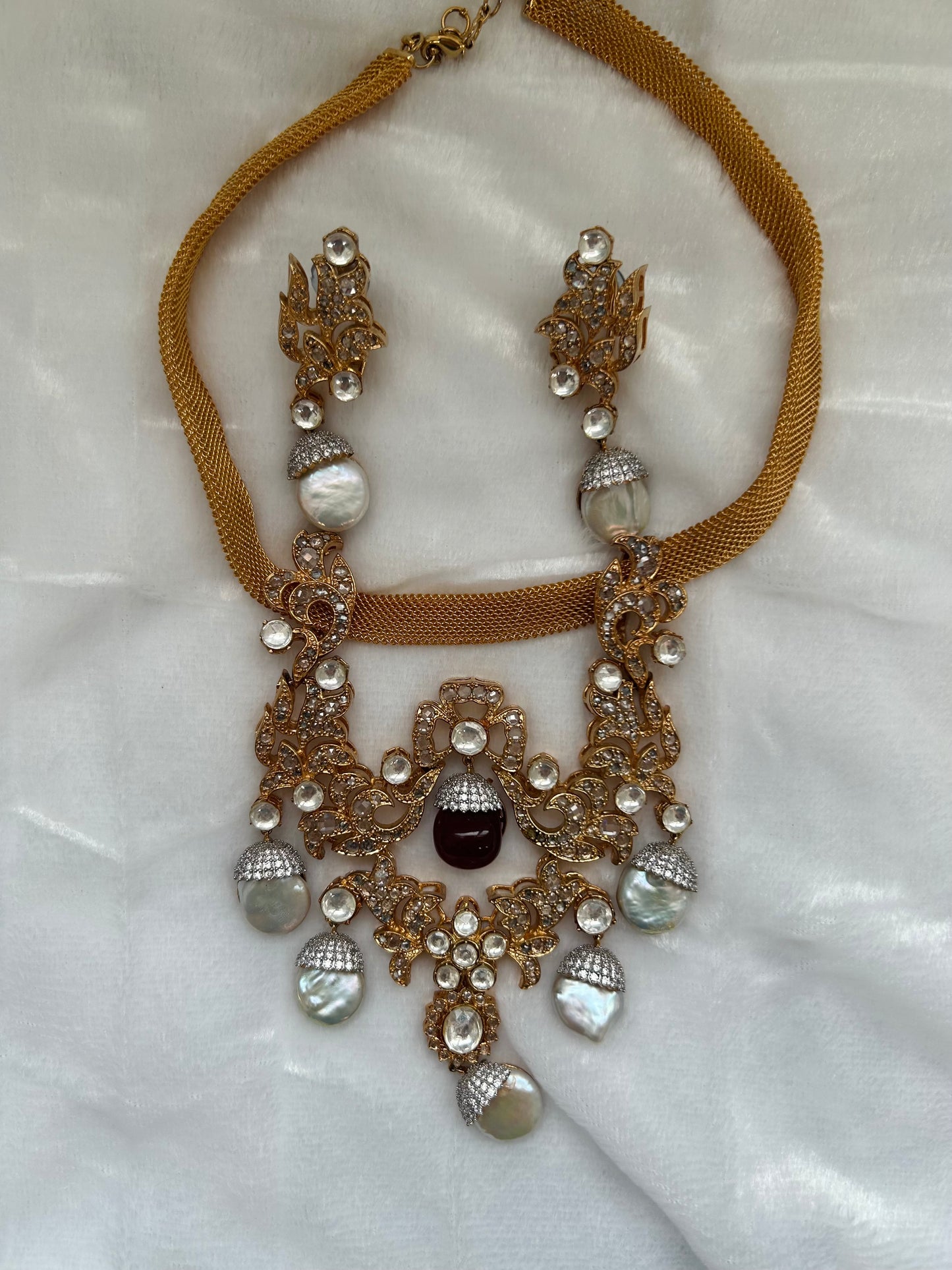 Designer Pearl Barok Necklace Set