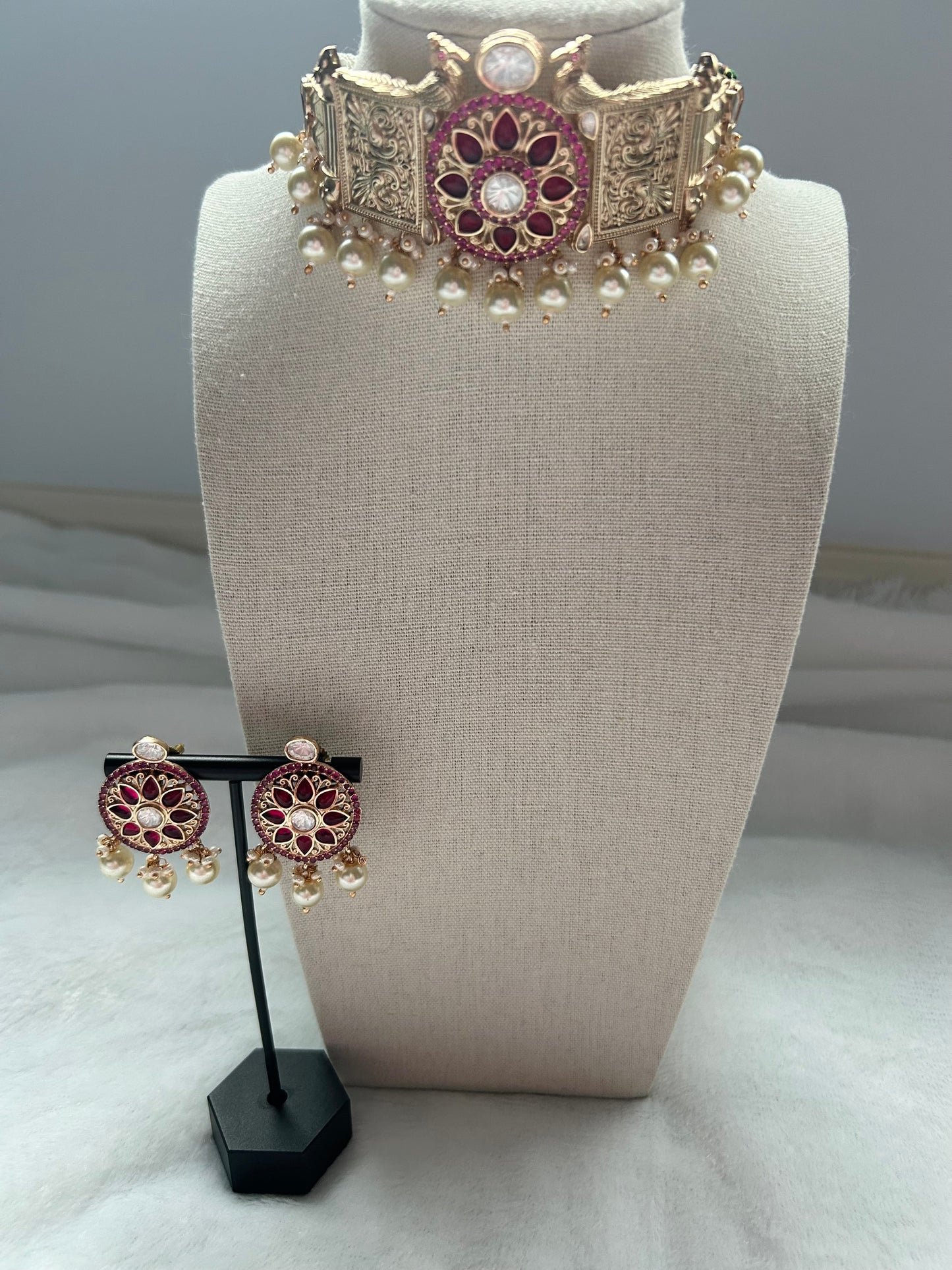 Dark Red Gold Crafted Choker Set