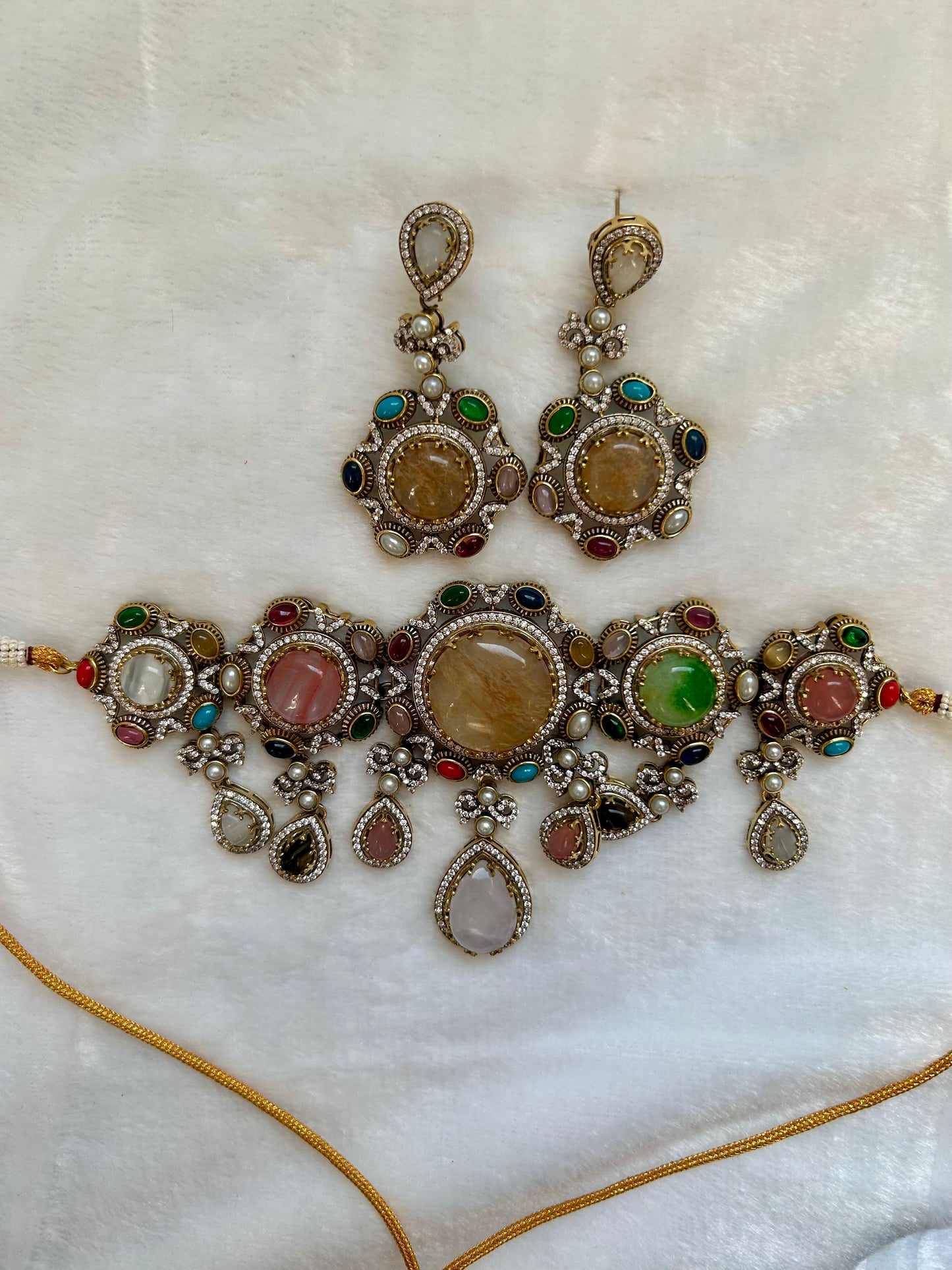 Multi Mossanite Kundan Choker Set