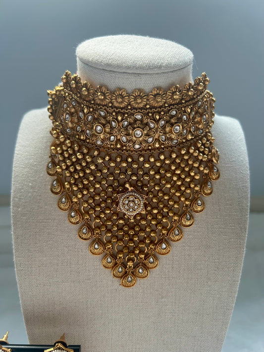 Golden Gold Crafted Choker Set