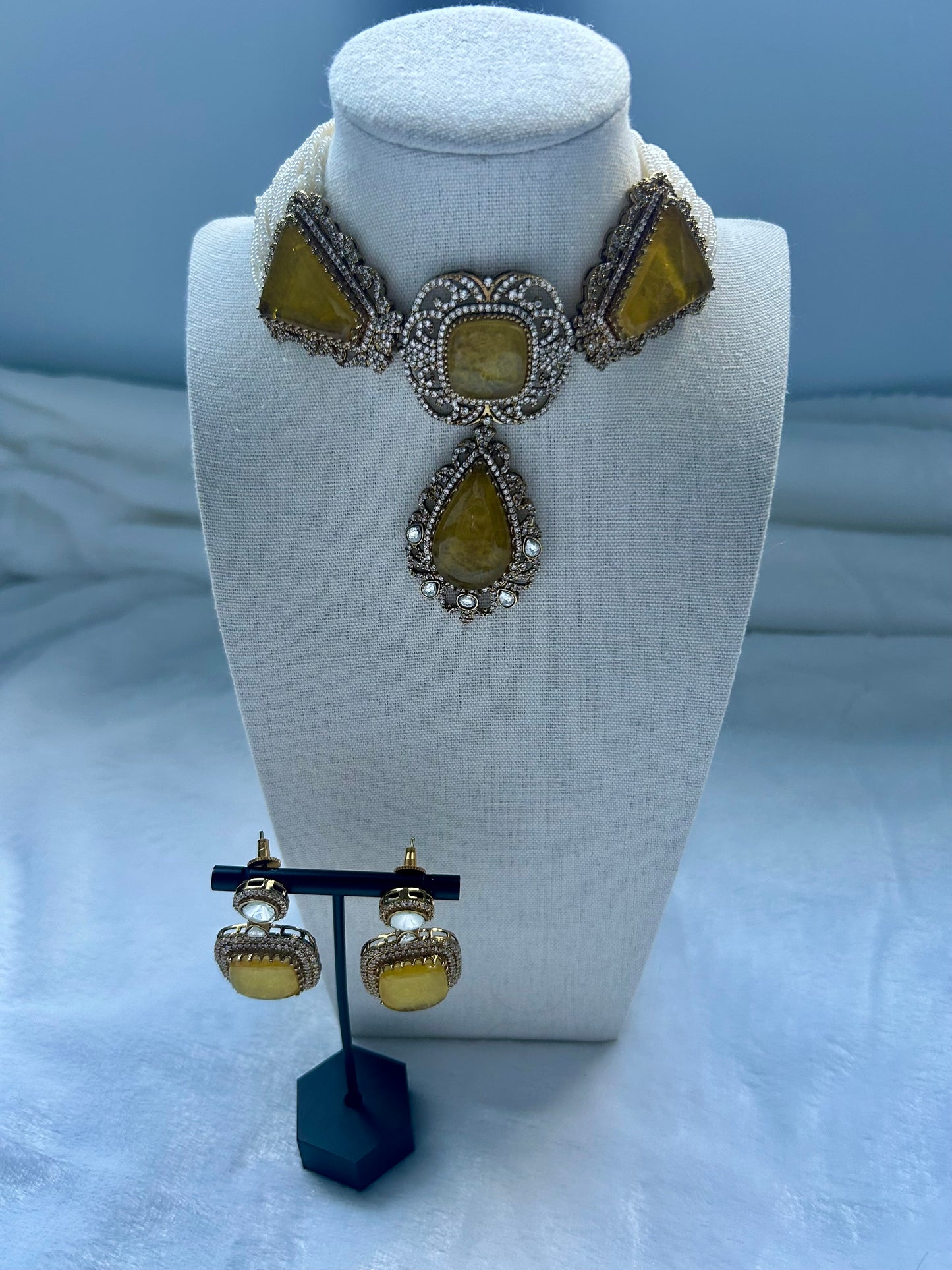 Yellow Doublet Choker Set