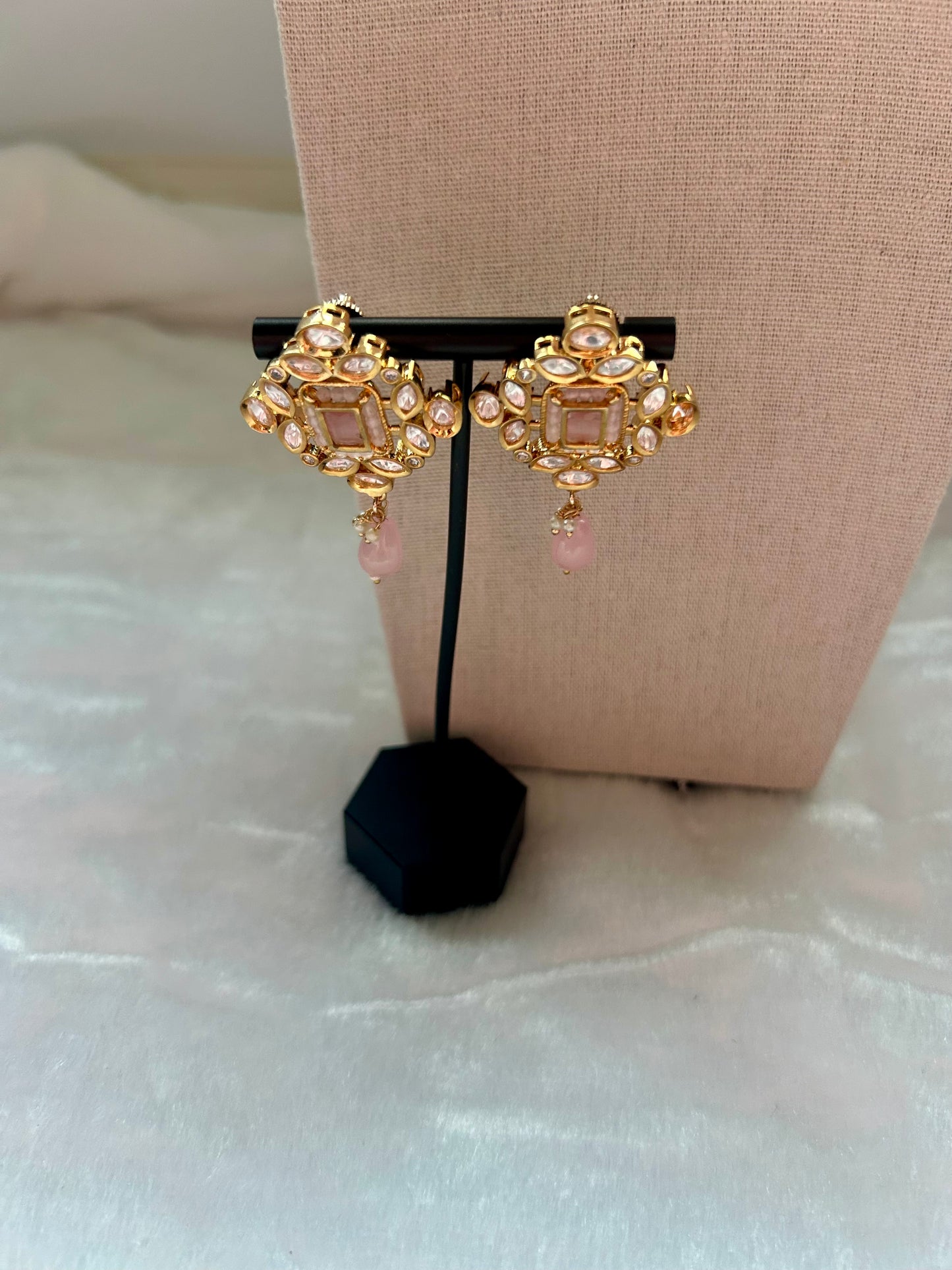 Pink Tyaani Choker Set