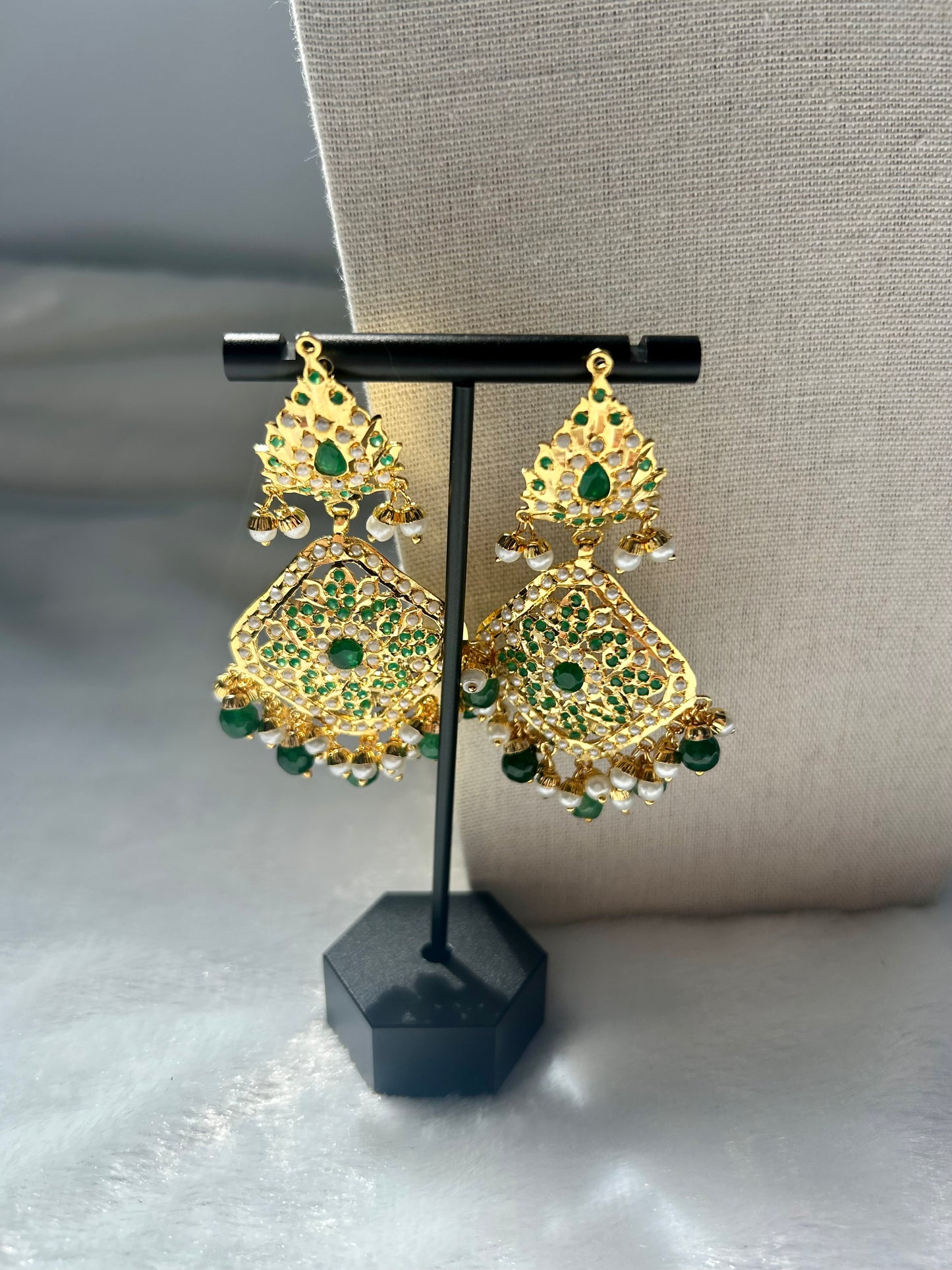 Emerald Green Jadau Kundan Choker Set