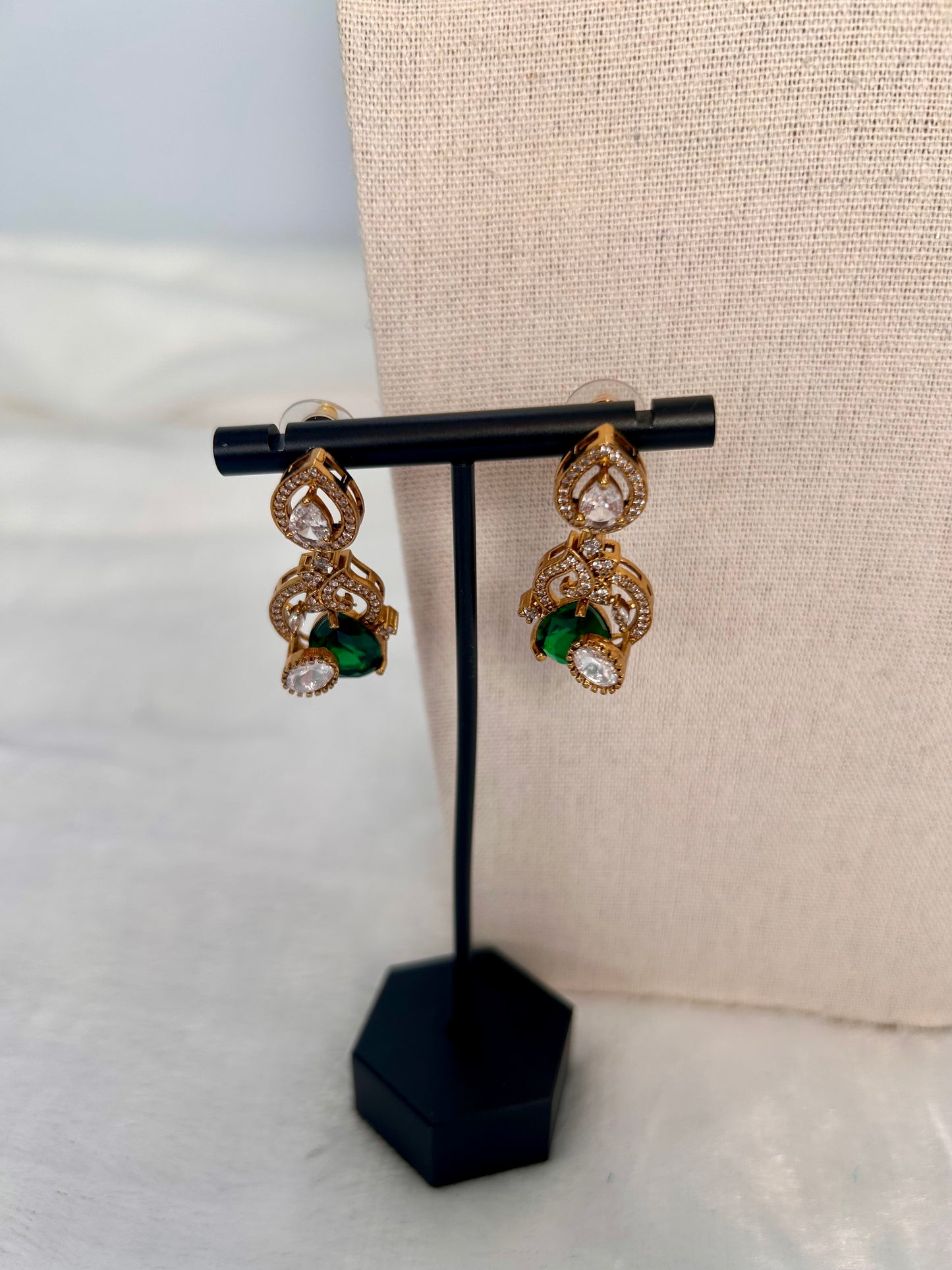 Emerald Green Moissanite Kundan Set