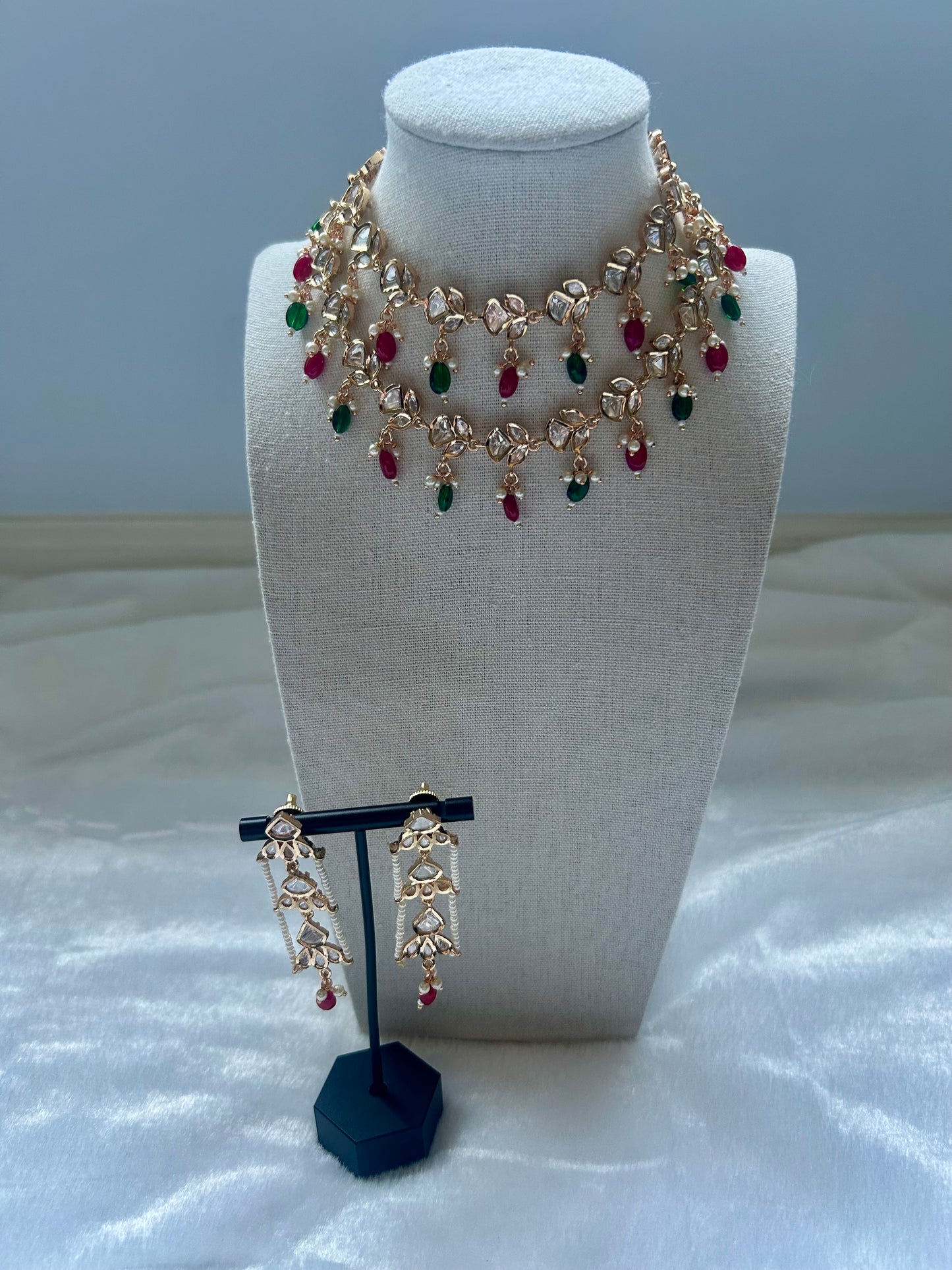 Tyaani Kundan Red & Green Two Layer Choker Set