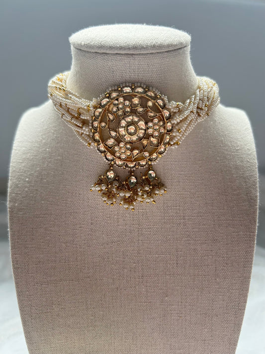 White Pachi Kundan Choker Set