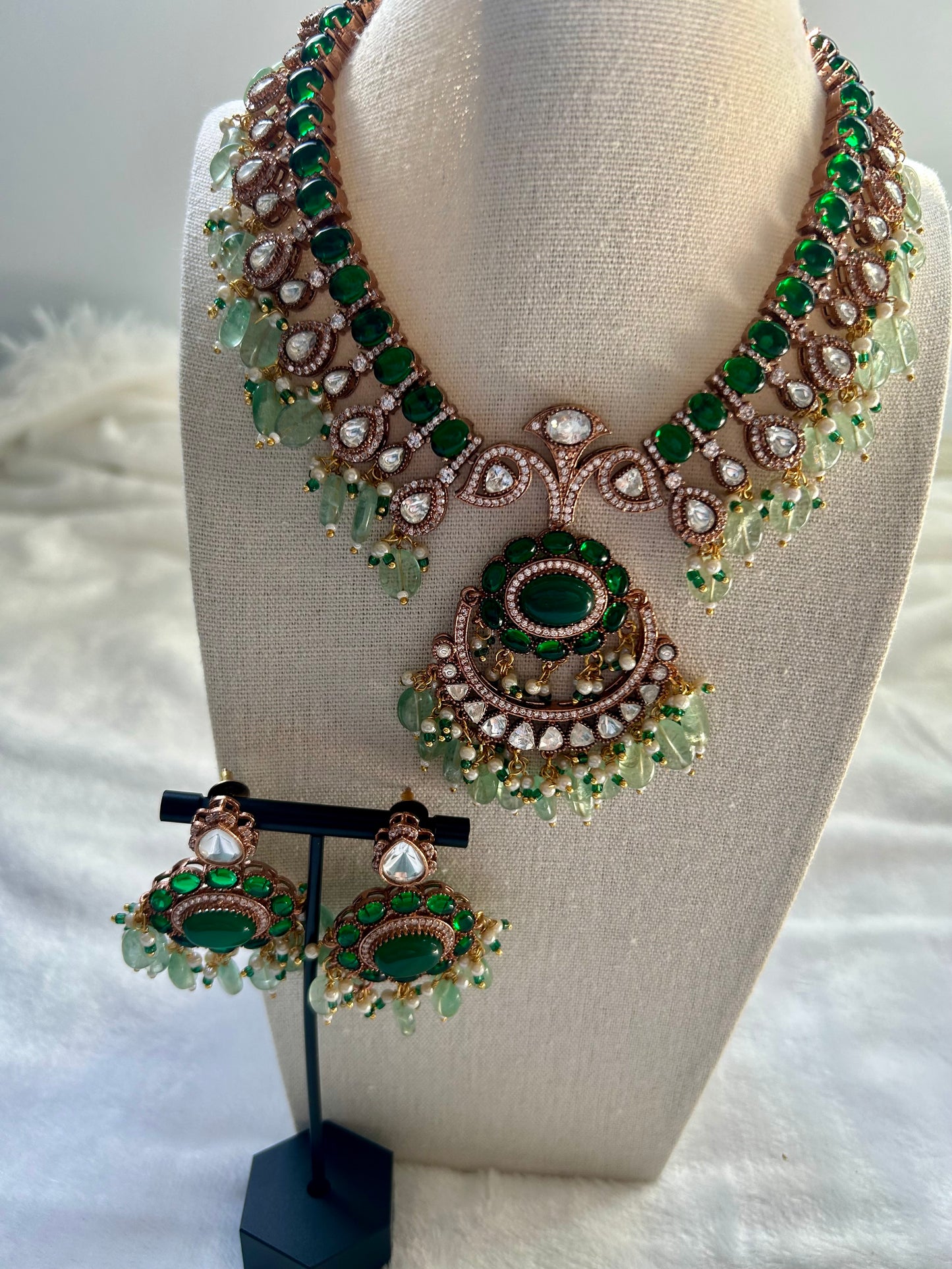 LUXE Emerald Green Moissanite Kundan Set