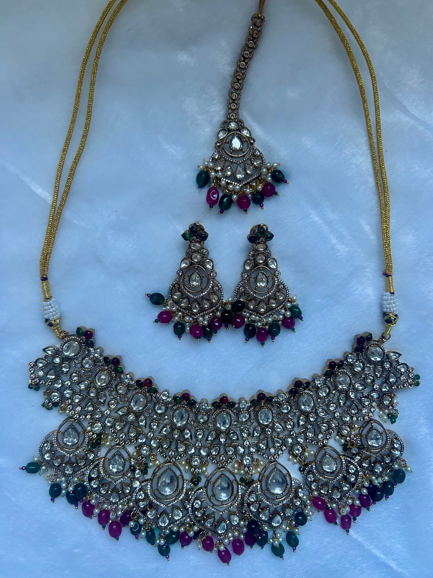 Green & Dark Red/Pink Full Choker Set