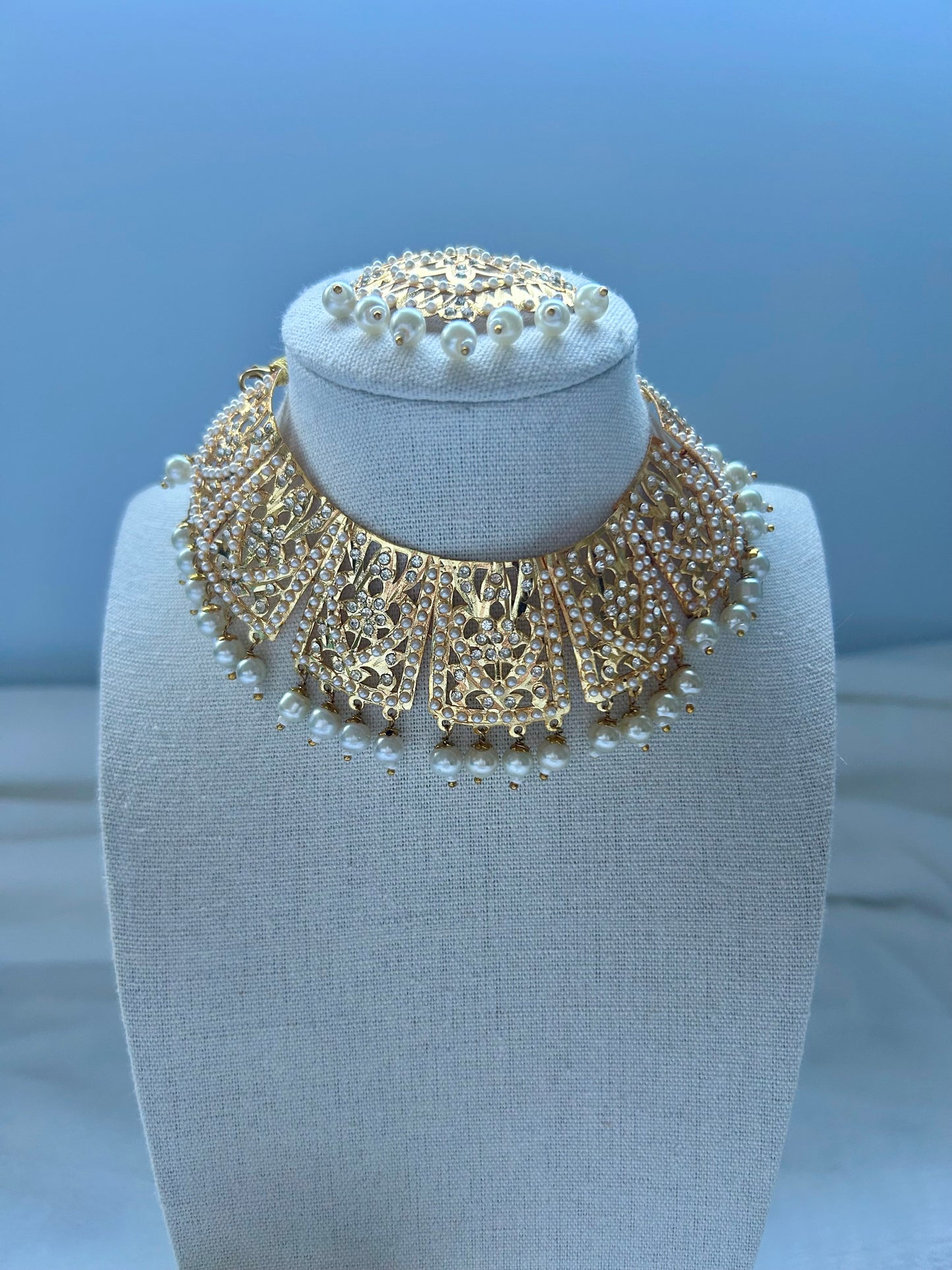 White Jadau Kundan Choker Set