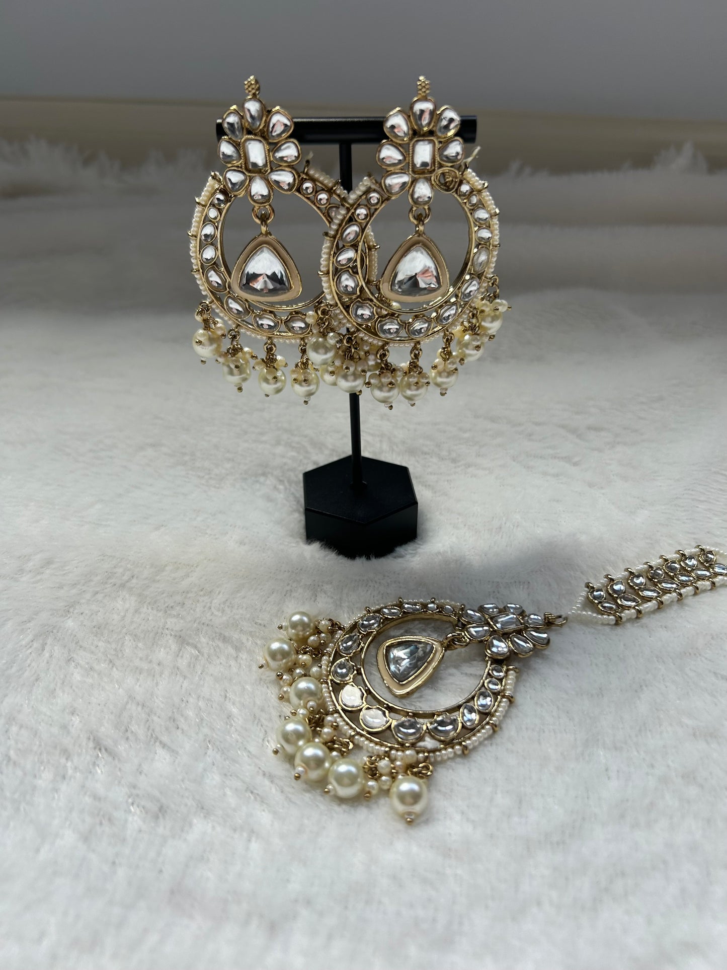 White Kundan Tikka Set