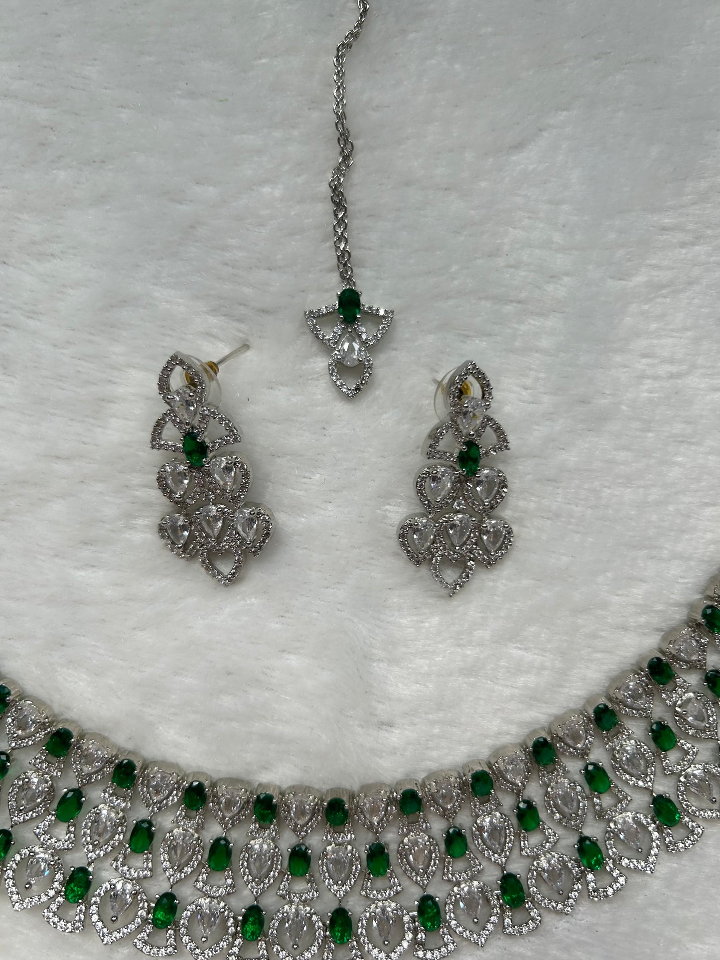 Emerald Green AD Choker Set