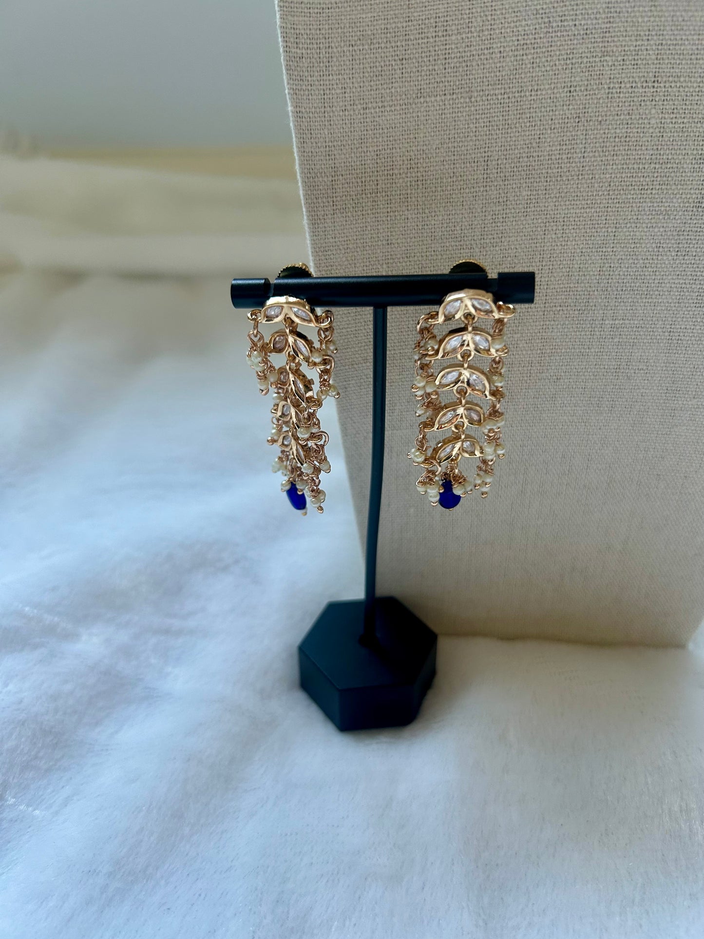 Multi Tyaani Choker Set