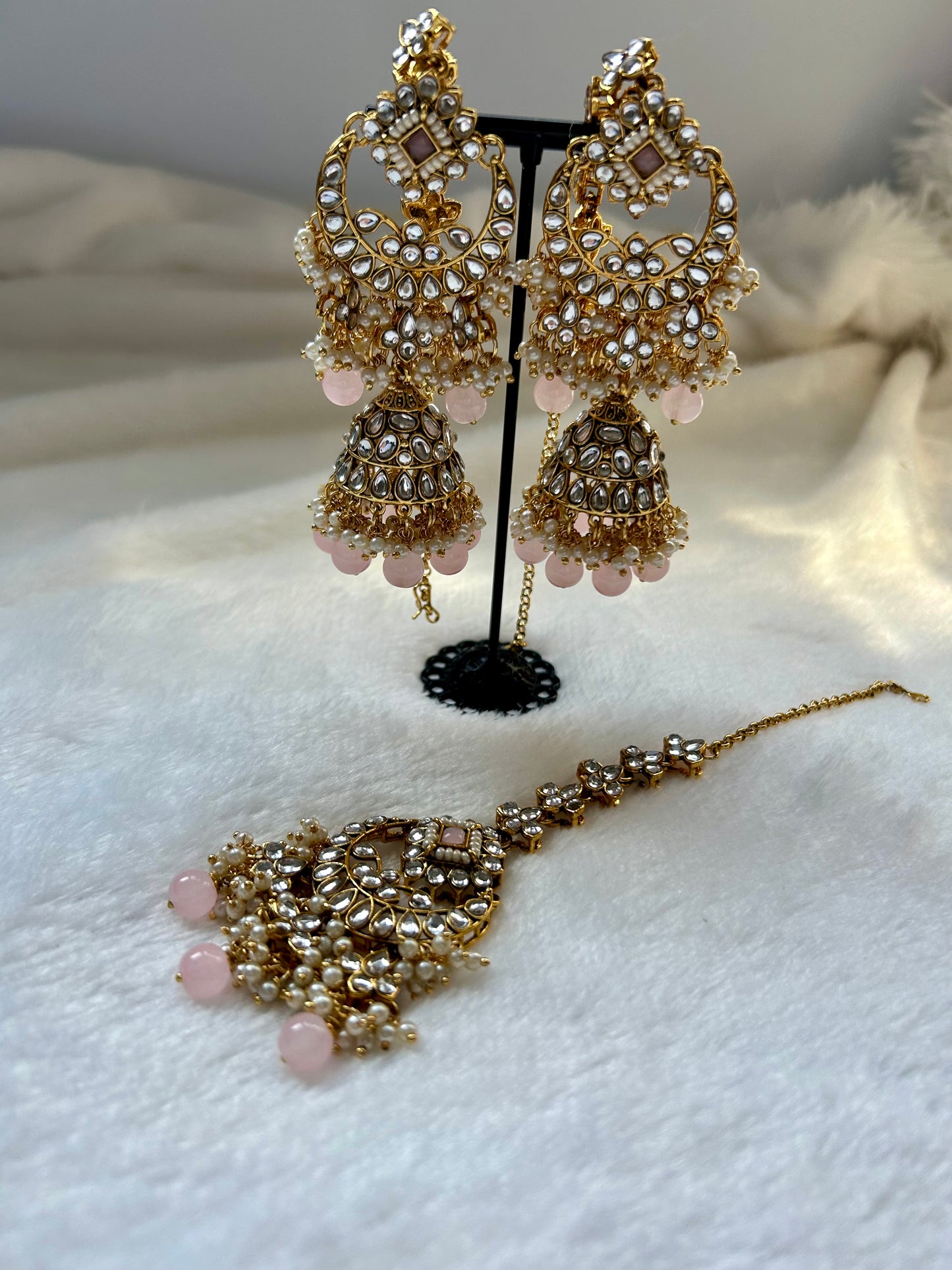 Light Pink Kundan Tikka Set