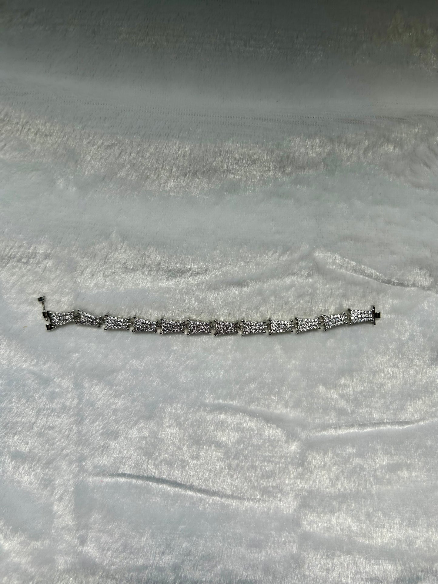 AD Silver Clasp Nano Setting Bracelet