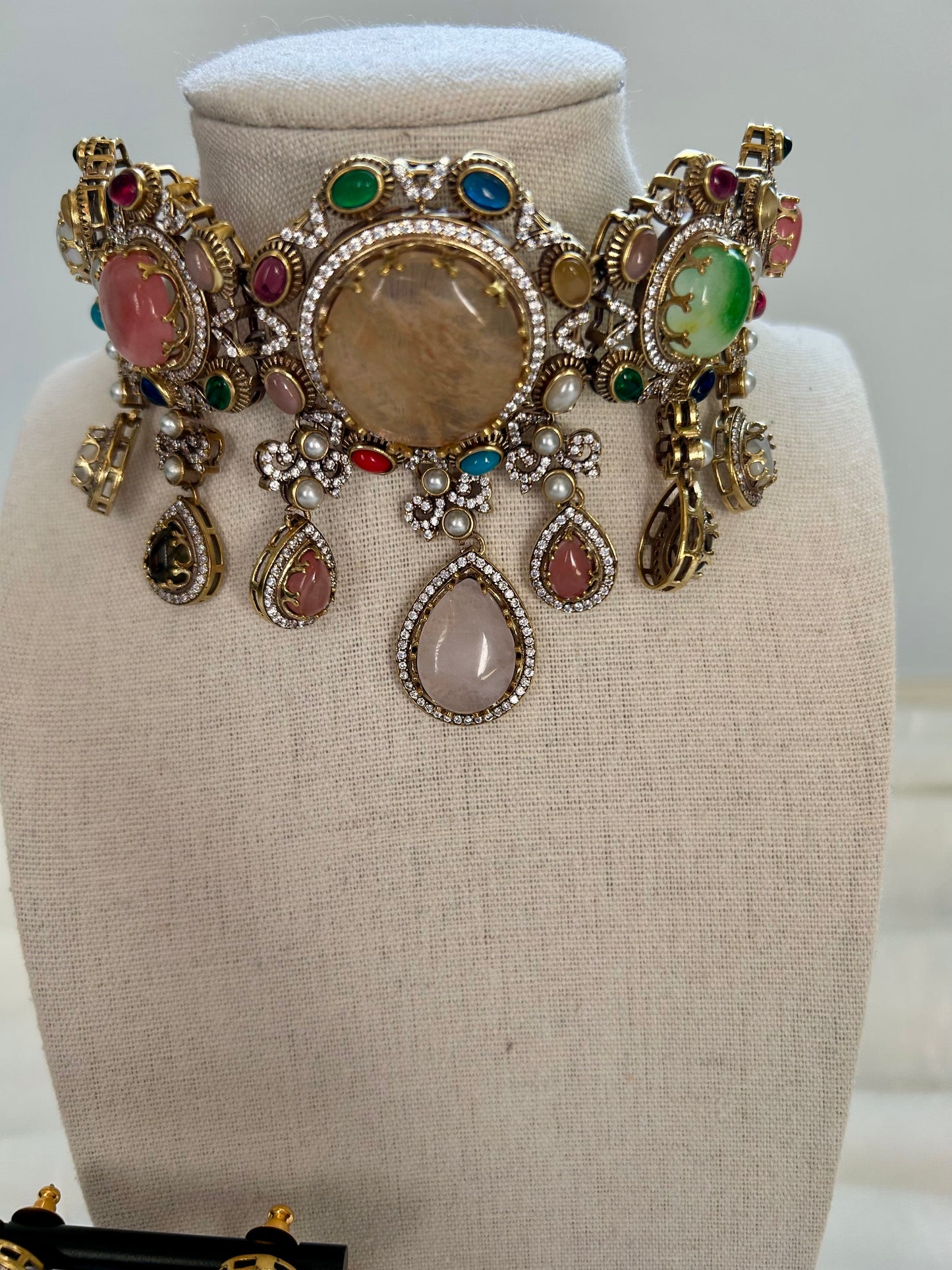 Multi Mossanite Kundan Choker Set
