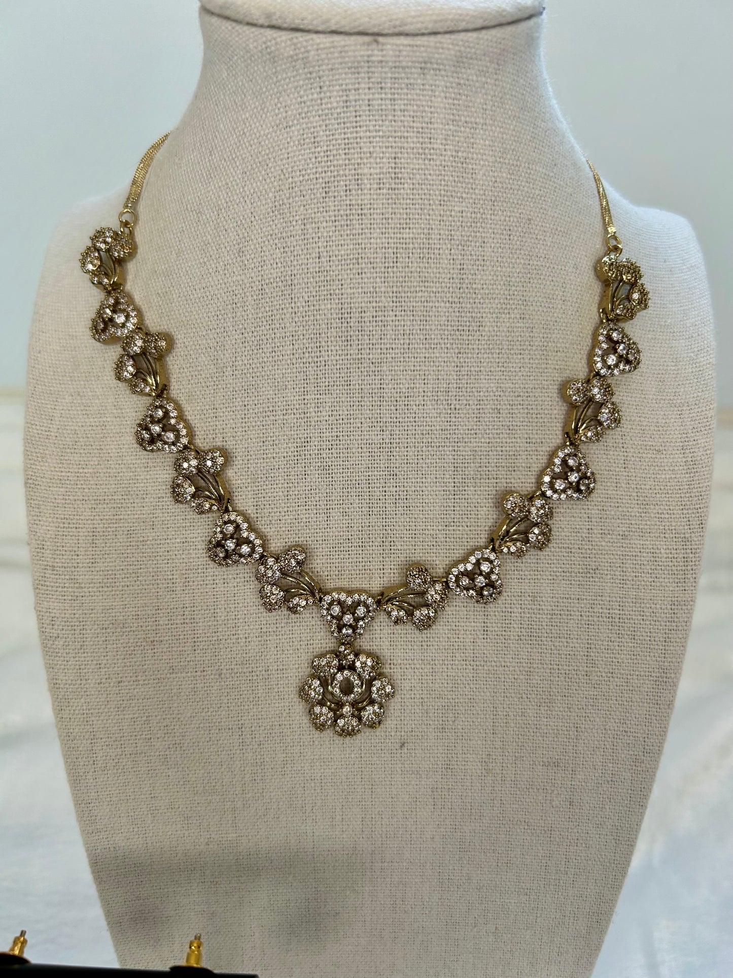 AD Gold Necklace Set
