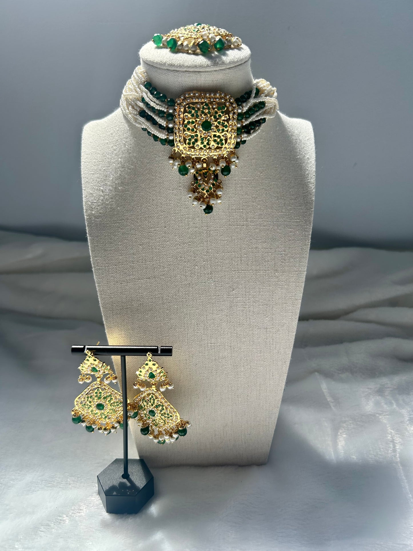 Emerald Green Jadau Kundan Choker Set