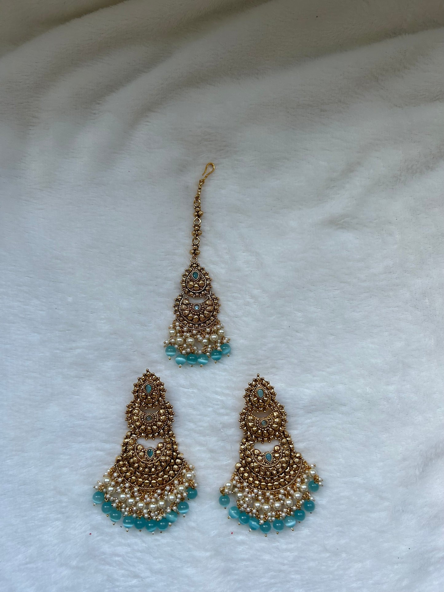 Blue Handcrafted Gold Tikka Set