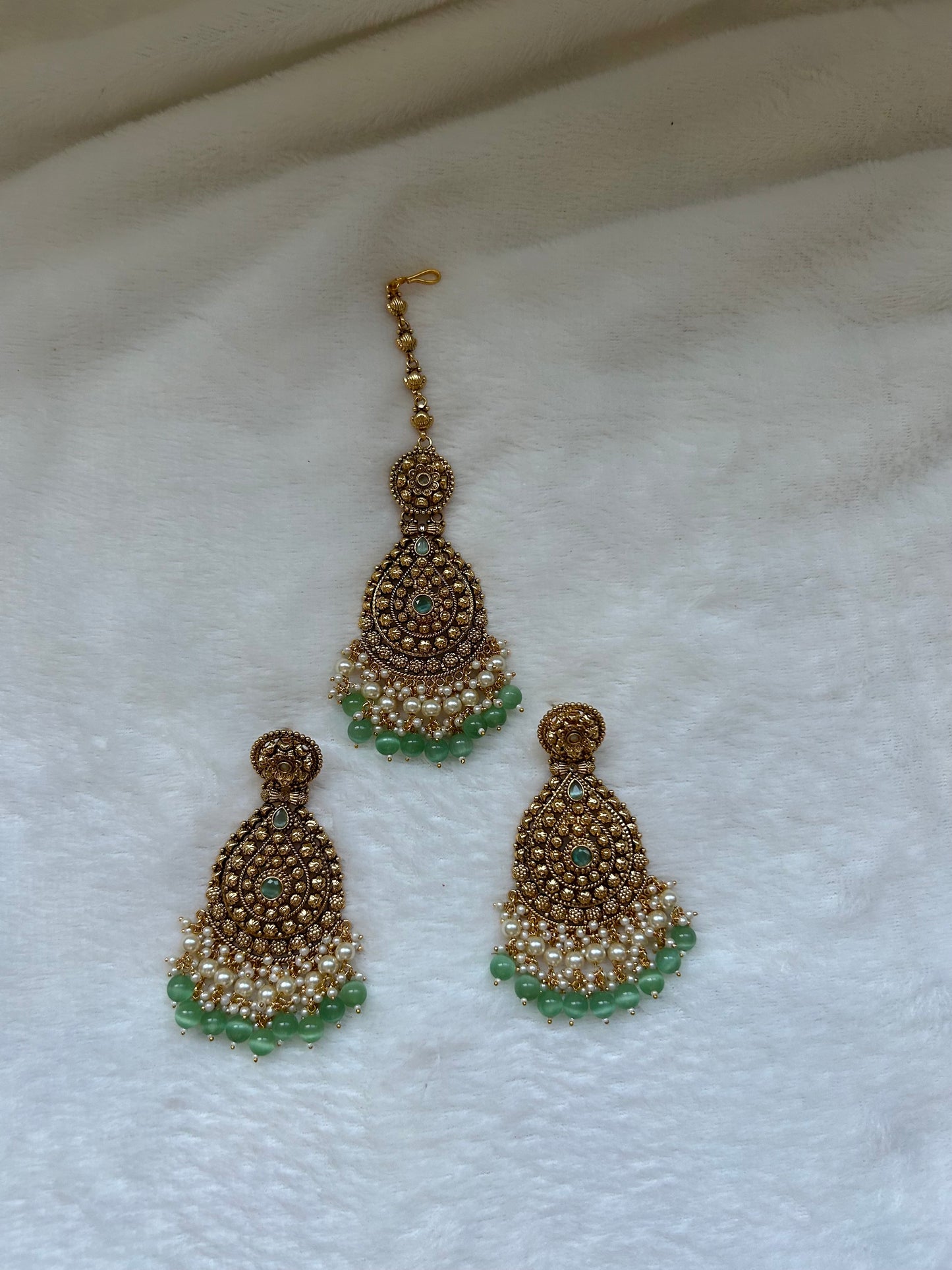 Mint Gold Handcrafted Tikka Set