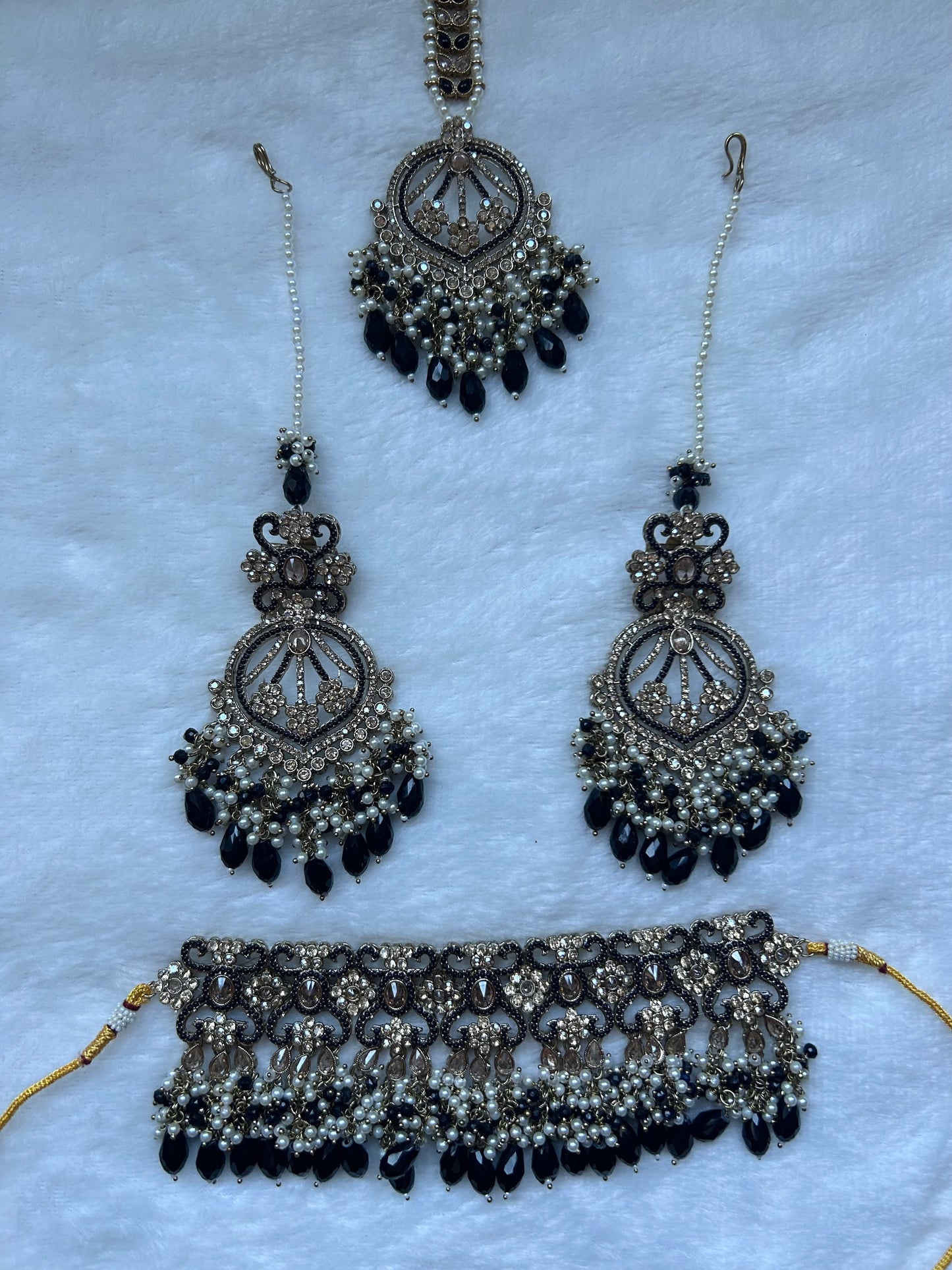 Pakistani Inspired Black Polki Choker Set