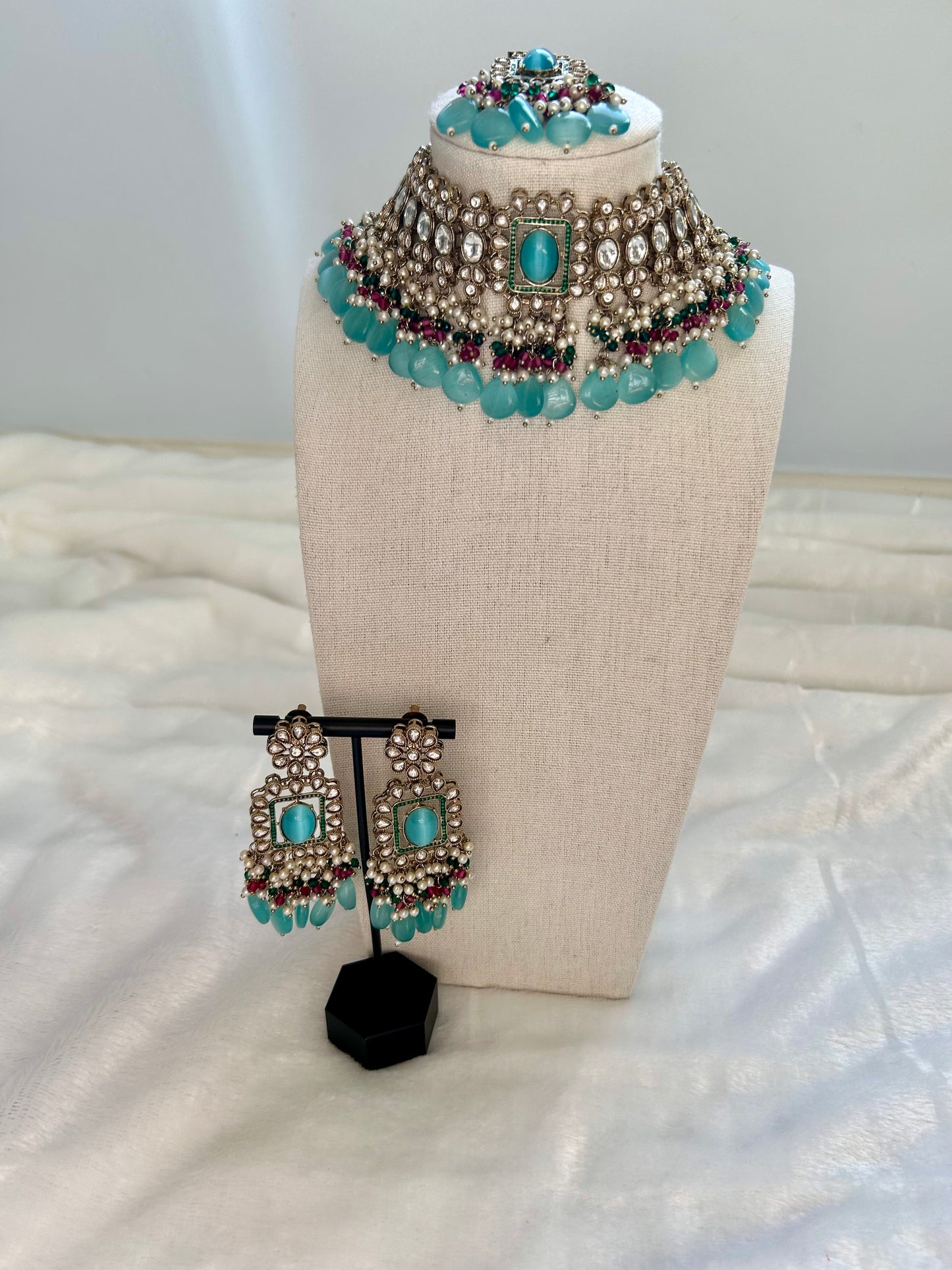 Blue Kundan Choker Tikka Set