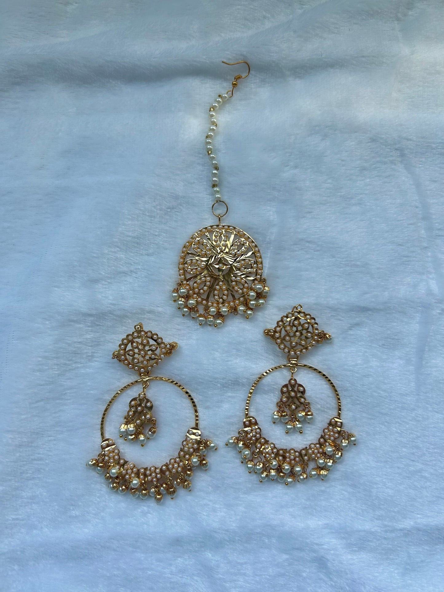 White Jadau Kundan Tikka Set