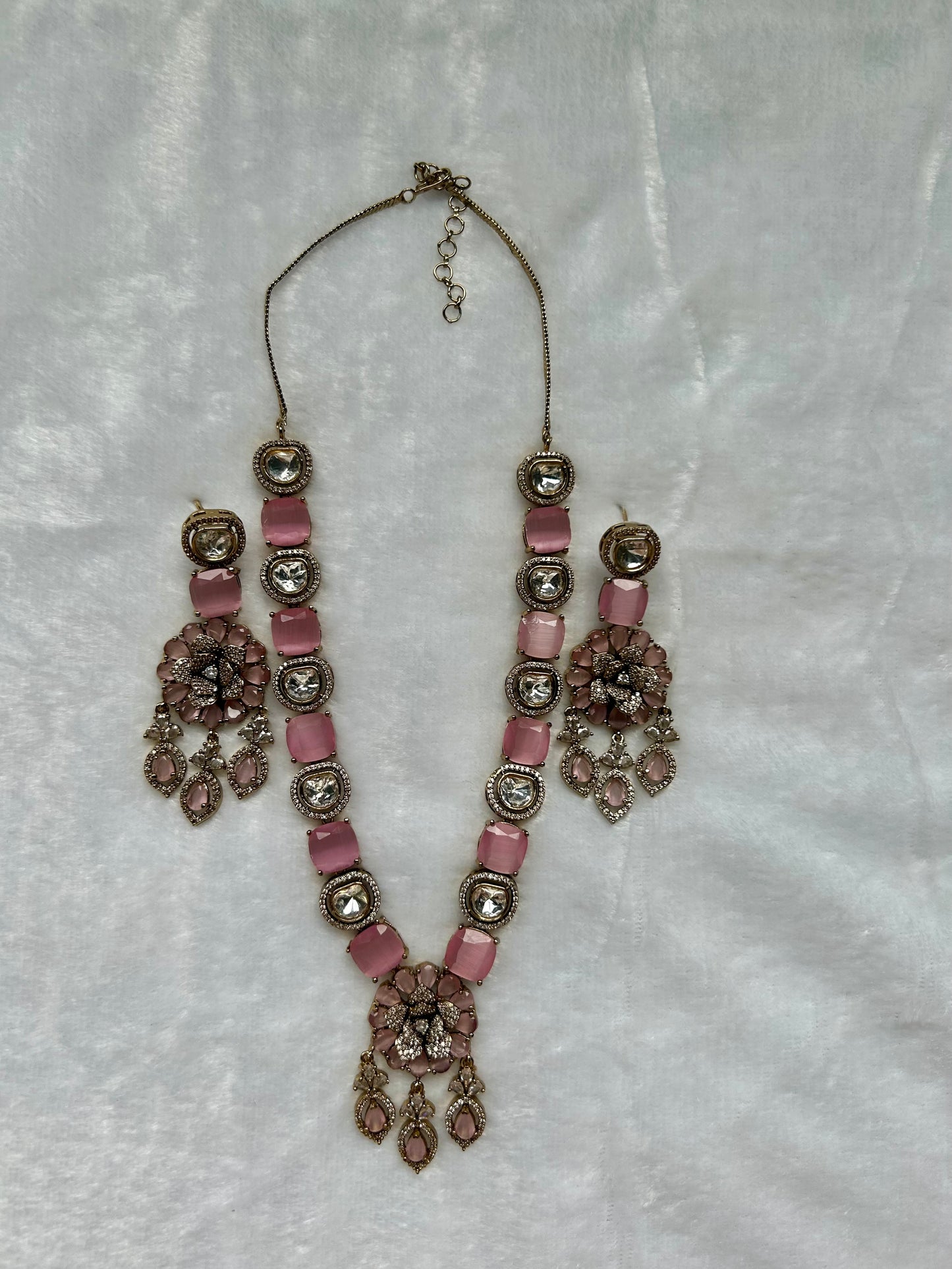 SAMPLE SALE Pink Moissanite Kundan Necklace Set