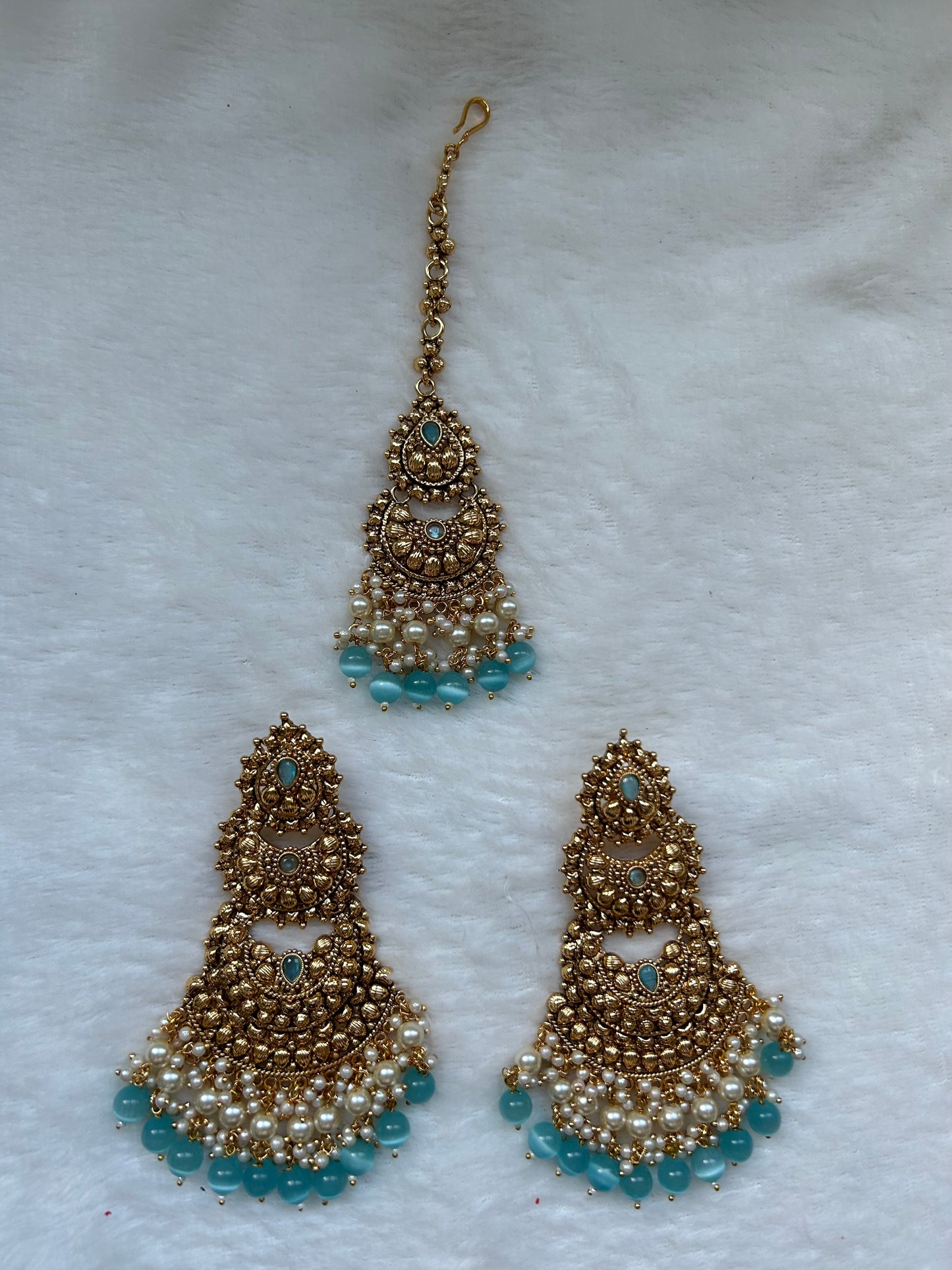 Blue Handcrafted Gold Tikka Set