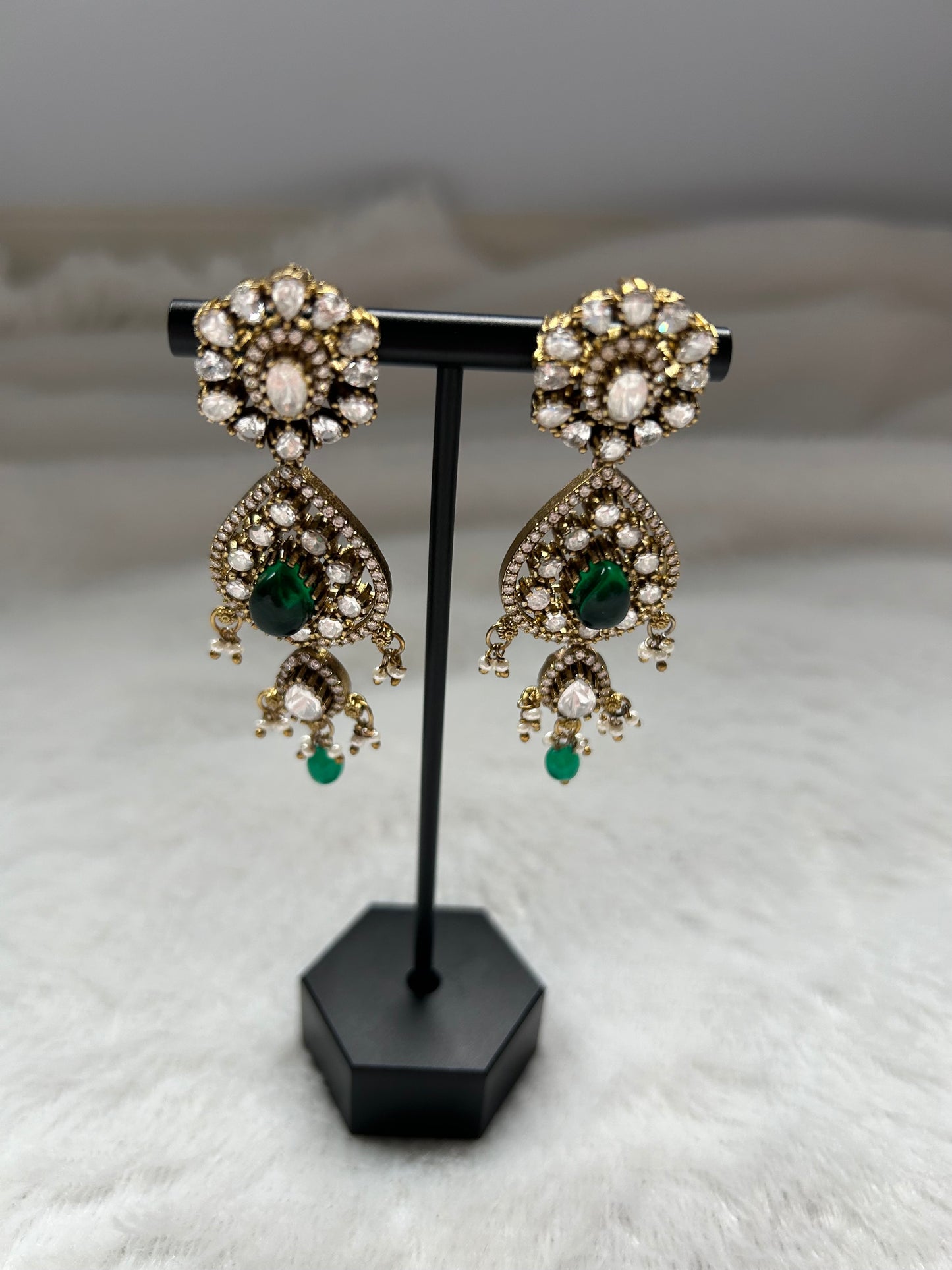 Emerald Green Moissanite Kundan Earrings