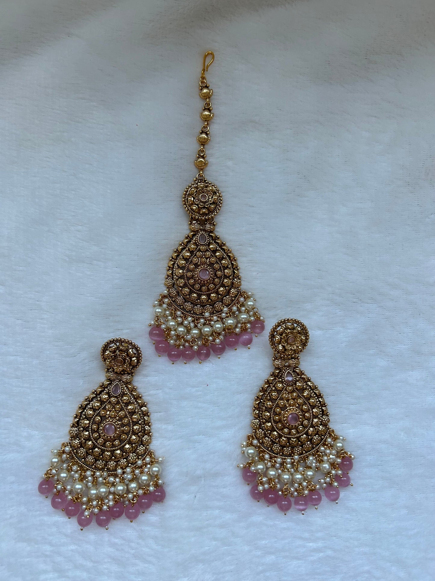 Light Purple Gold Handcrafted Tikka Set