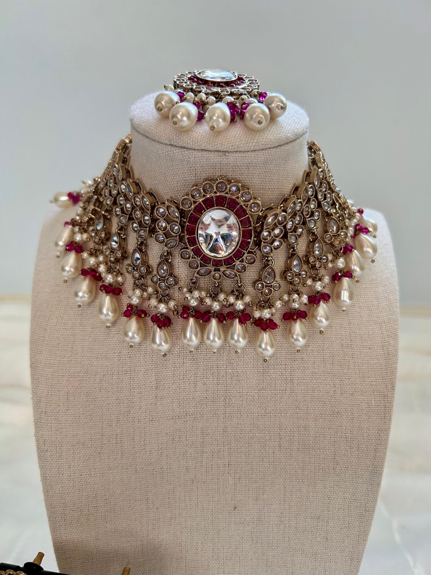 Dark Red/Pink Kundan Choker Tikka Set