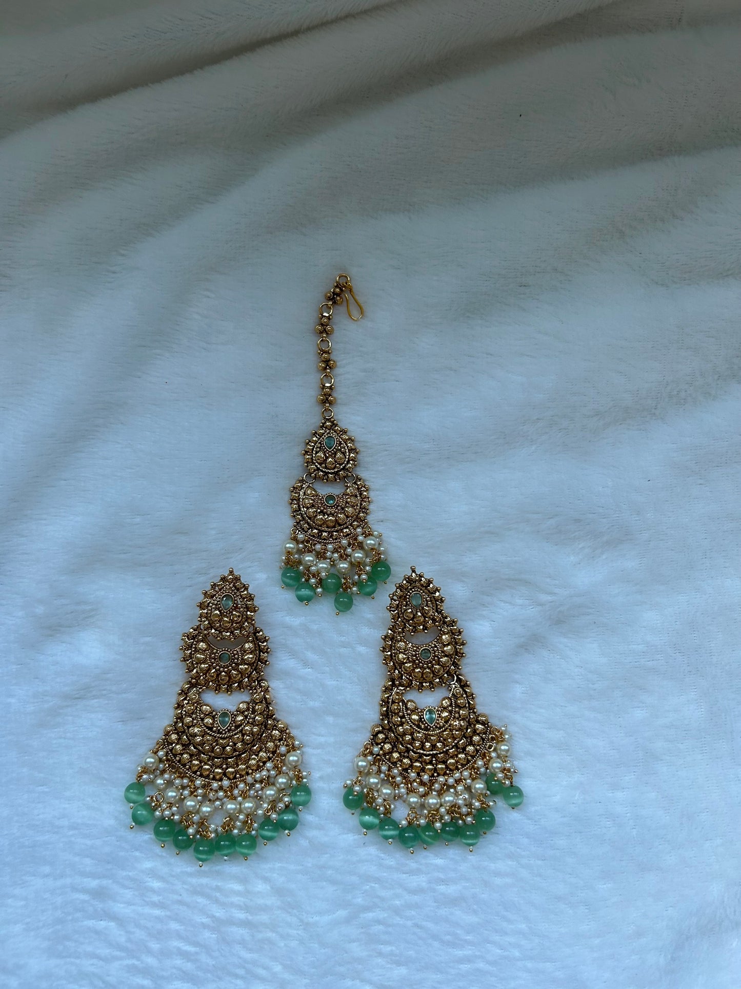 Mint Handcrafted Gold Tikka Set