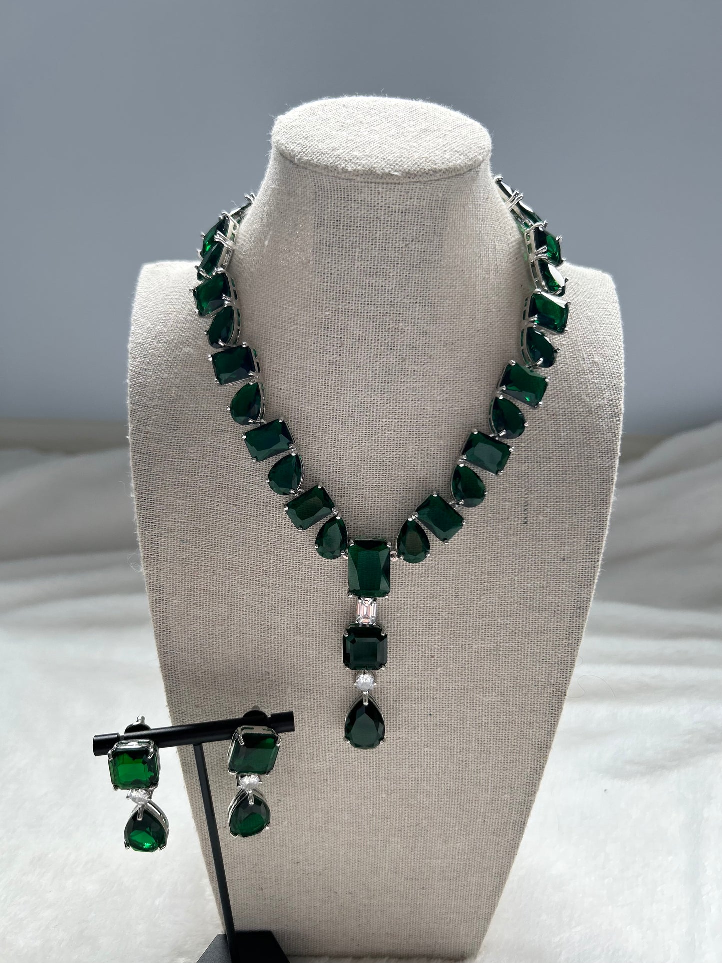 AD Emerald Green Long Necklace Set